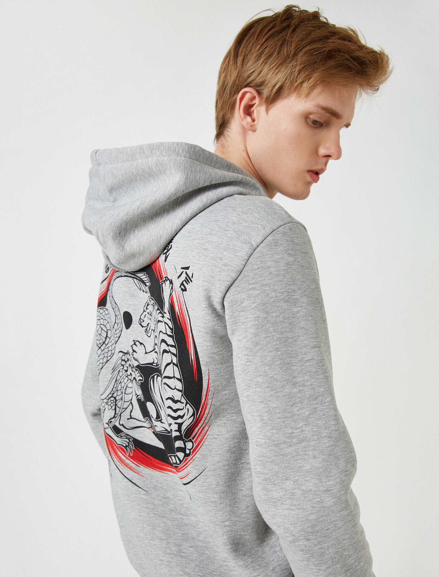   Kapüşonlu Baskılı Uzun Kollu Sweatshirt