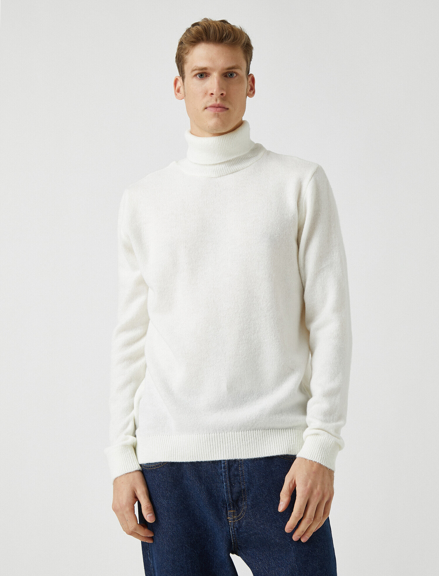   Boğazlı Triko Kazak Uzun Kollu