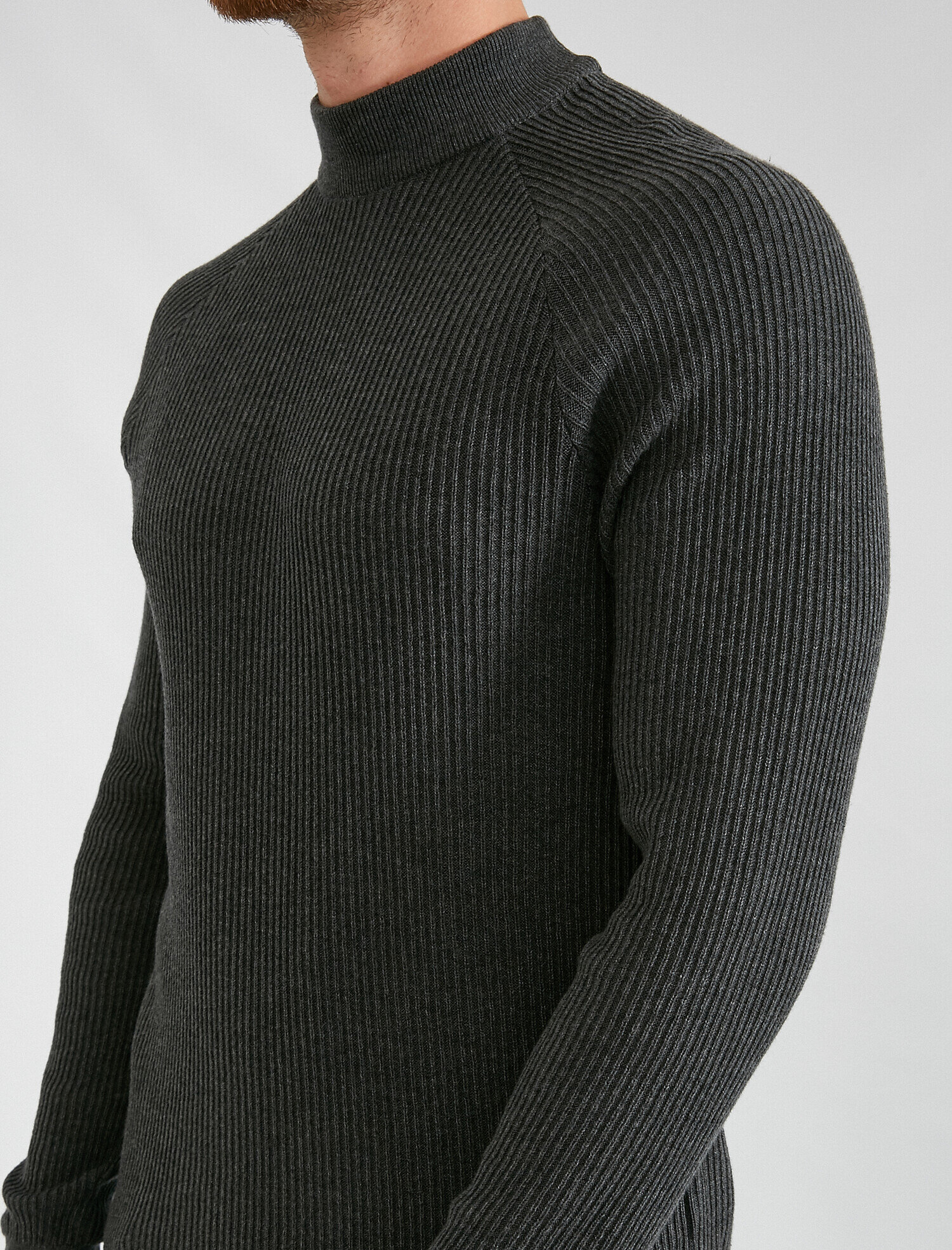   Yarım Balıkçı Yaka Uzun Kollu Triko Kazak