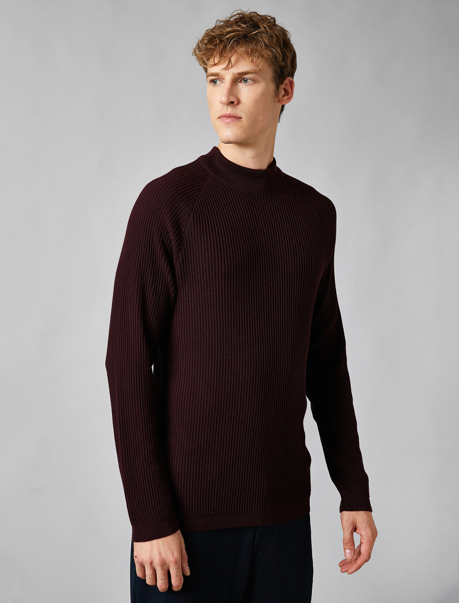   Yarım Balıkçı Yaka Uzun Kollu Triko Kazak