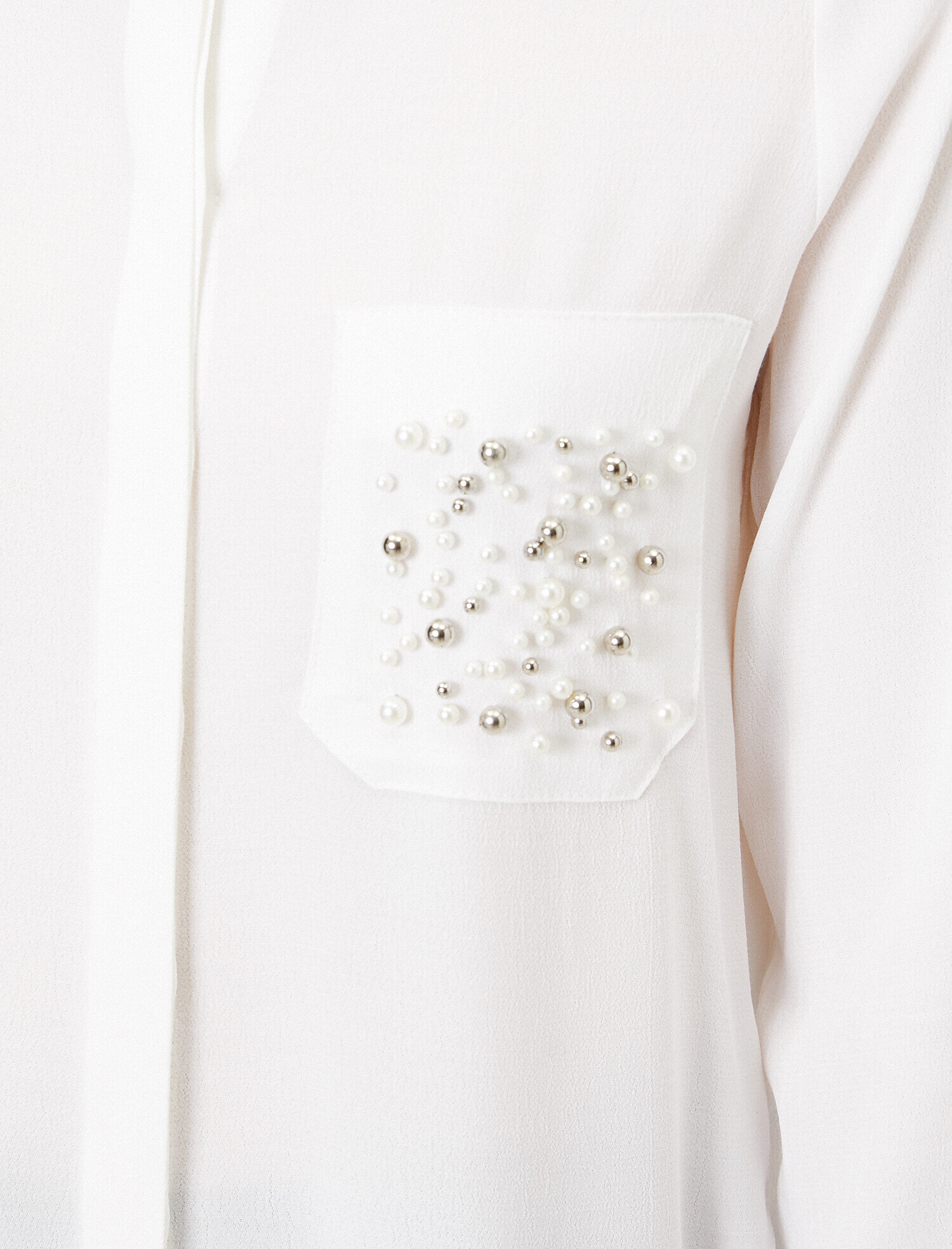 Boncuk Detaylı Gömlek