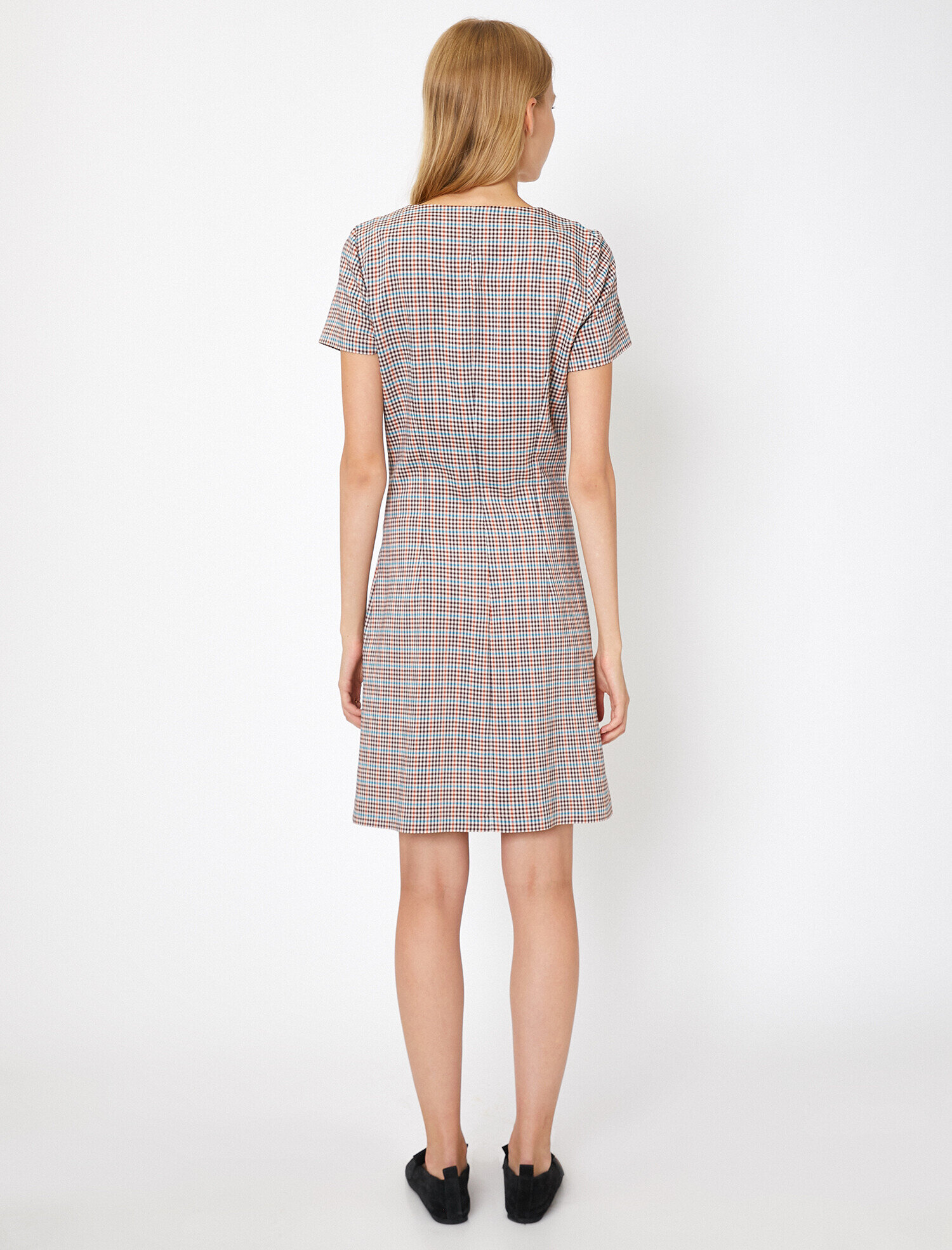   Düğme Detaylı Elbise