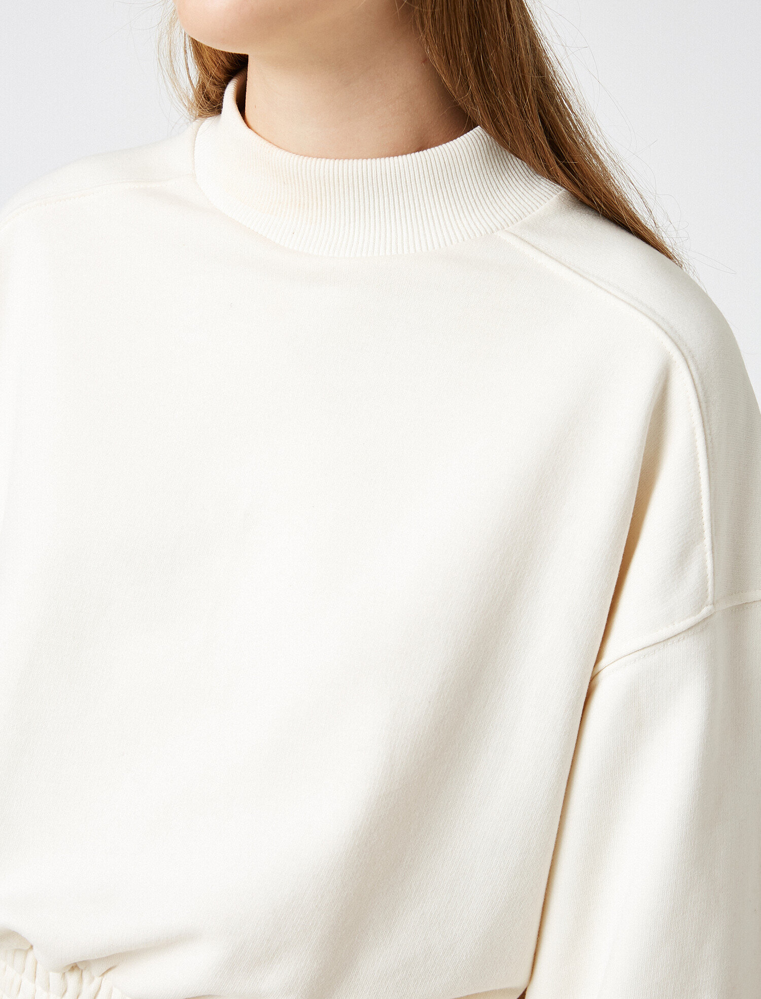  Dik Yaka Crop Sweatshirt