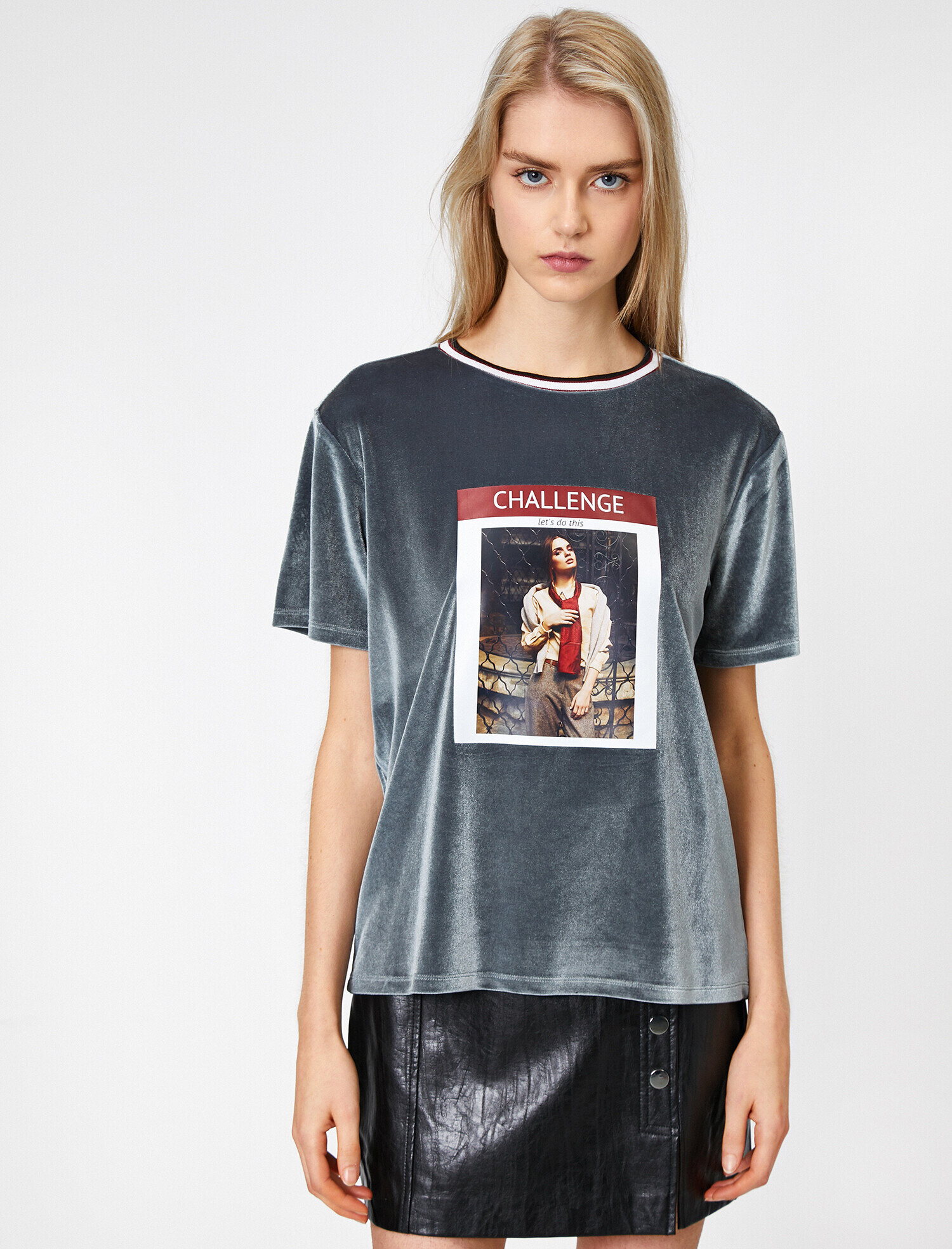   Bisiklet Yaka Fotoğraf Baskılı Kısa Kol Kadife Tişört