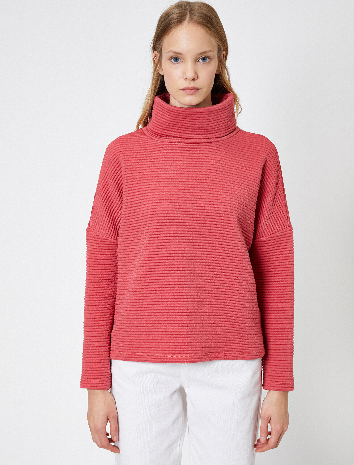  Boğazlı Sweatshirt