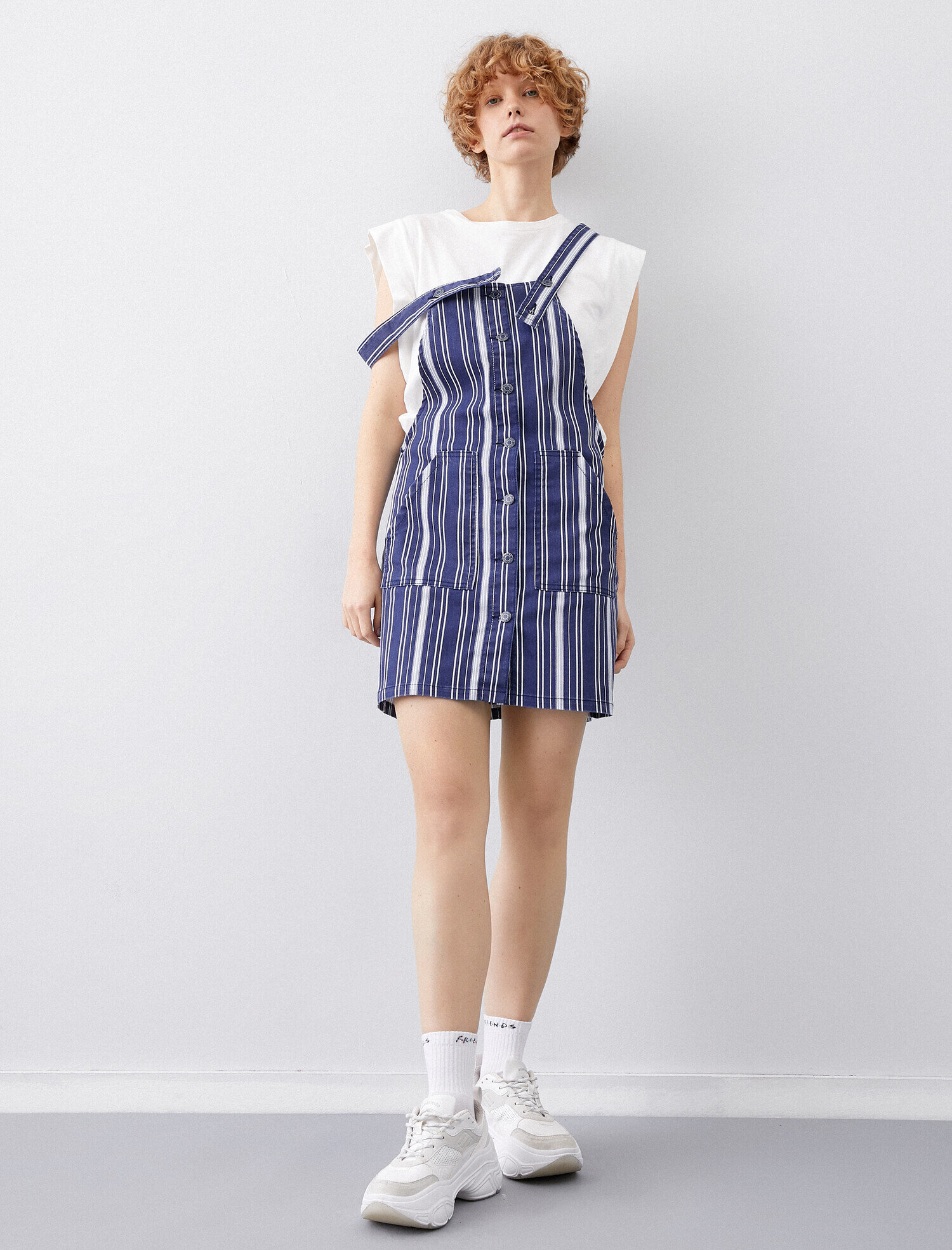 Düğme Detaylı Elbise