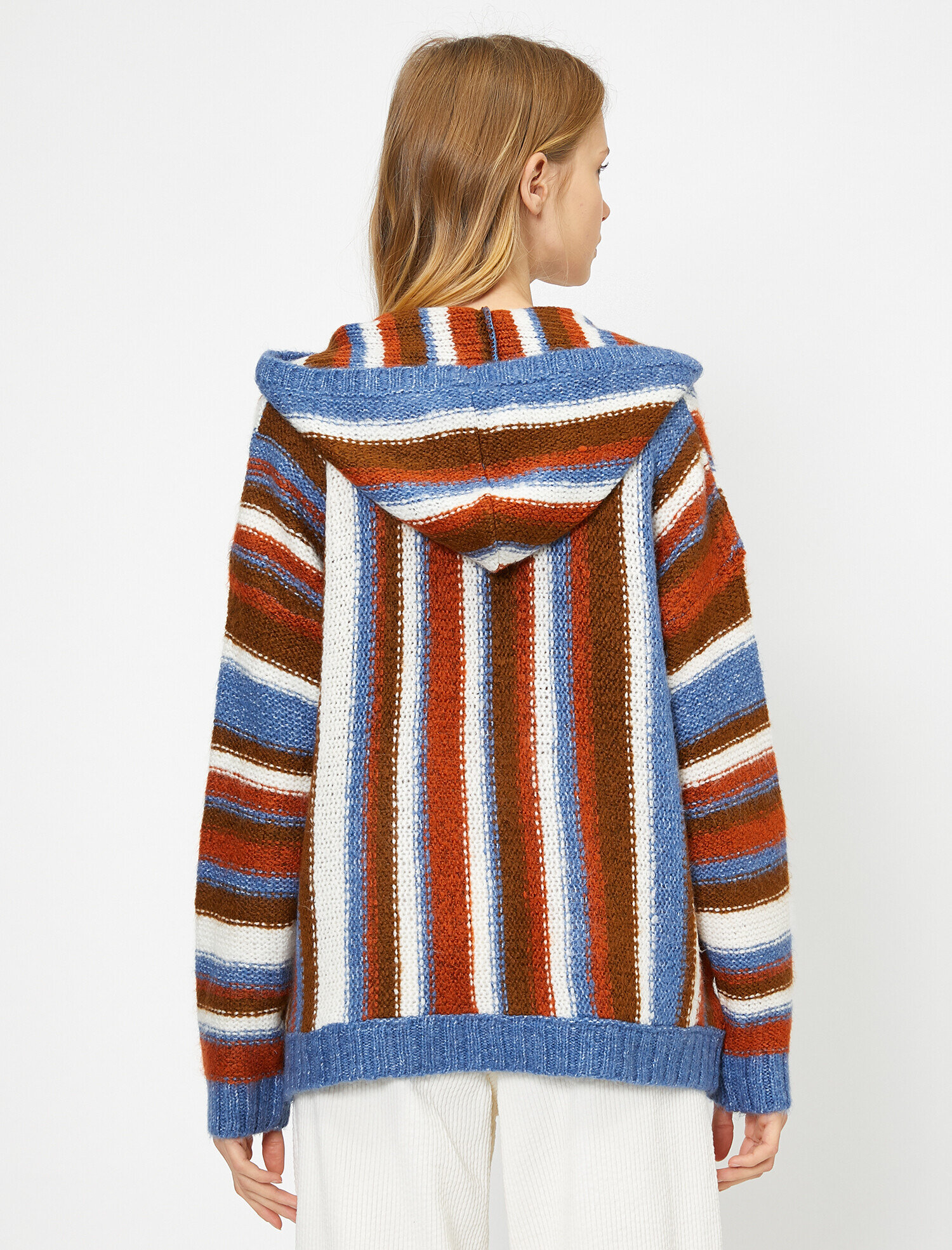   Kapüşonlu Triko Kazak