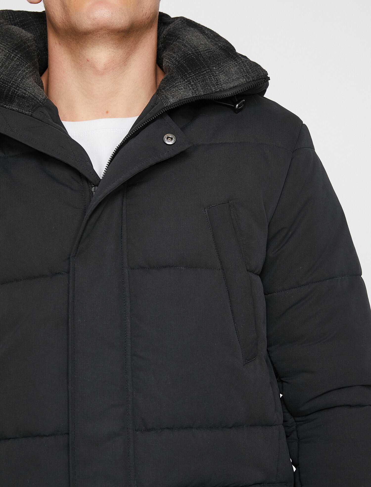 Kapüşonlu Şişme Kaban