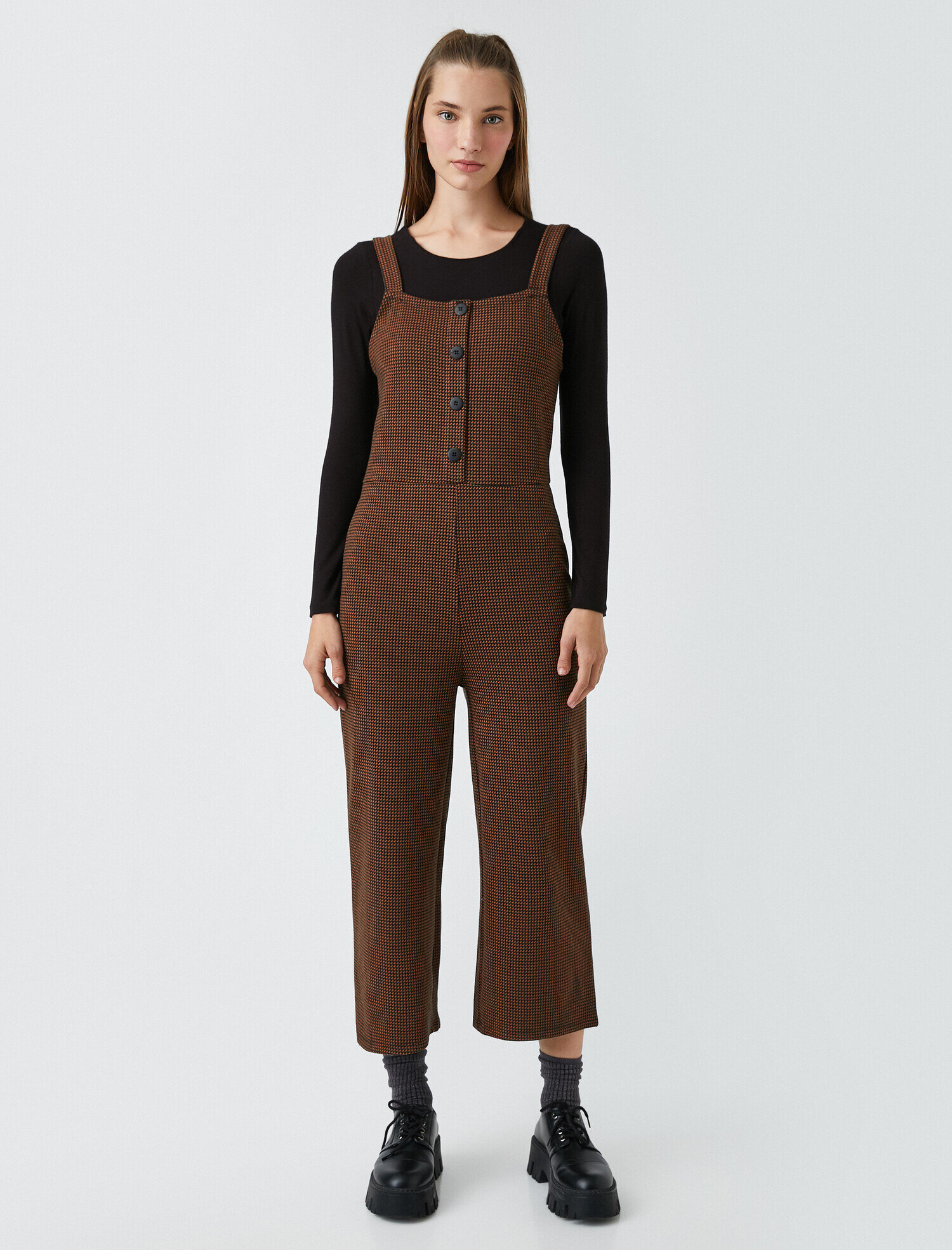   Düğme Detaylı Tulum