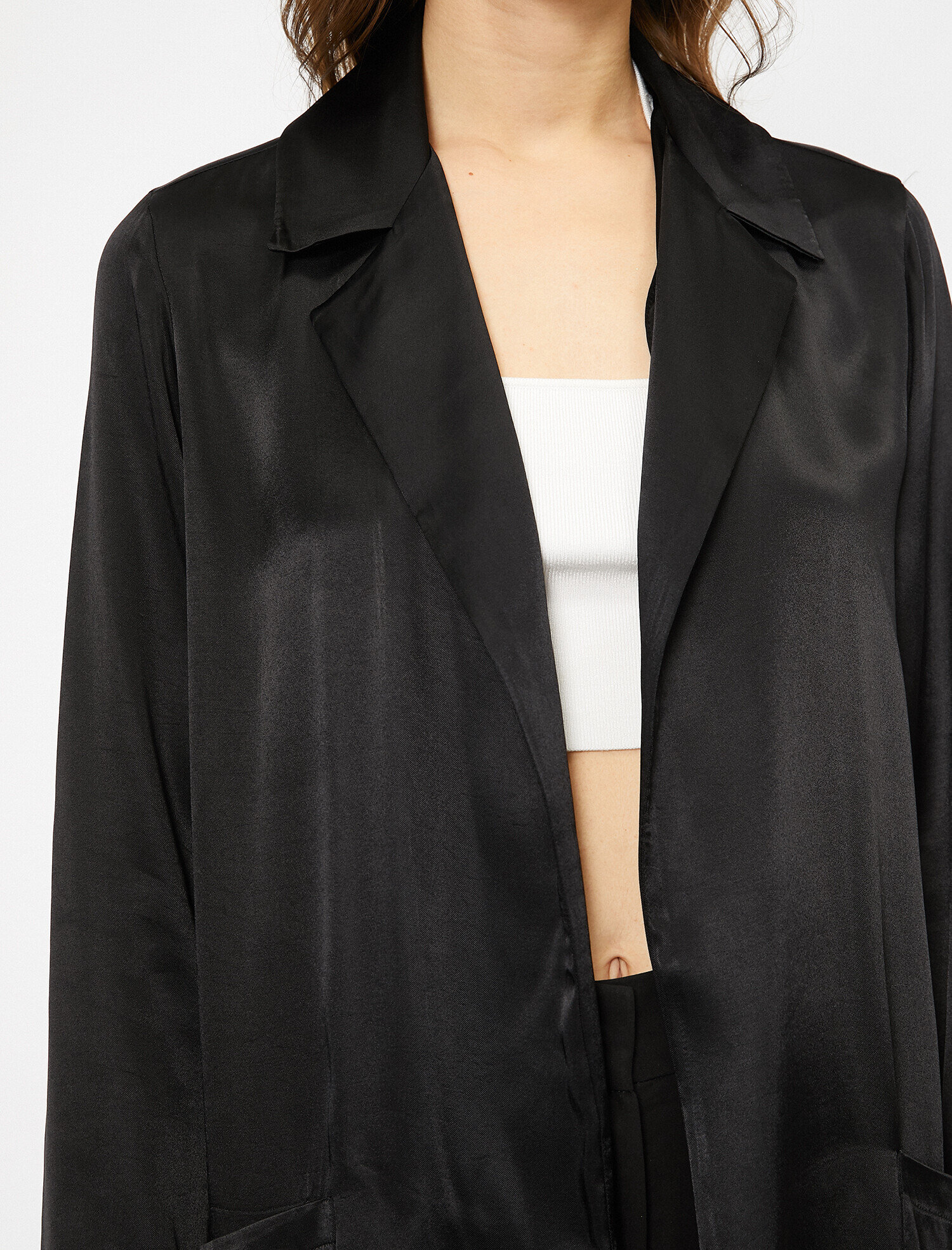   Cep Detaylı Uzun Kollu Saten Ceket