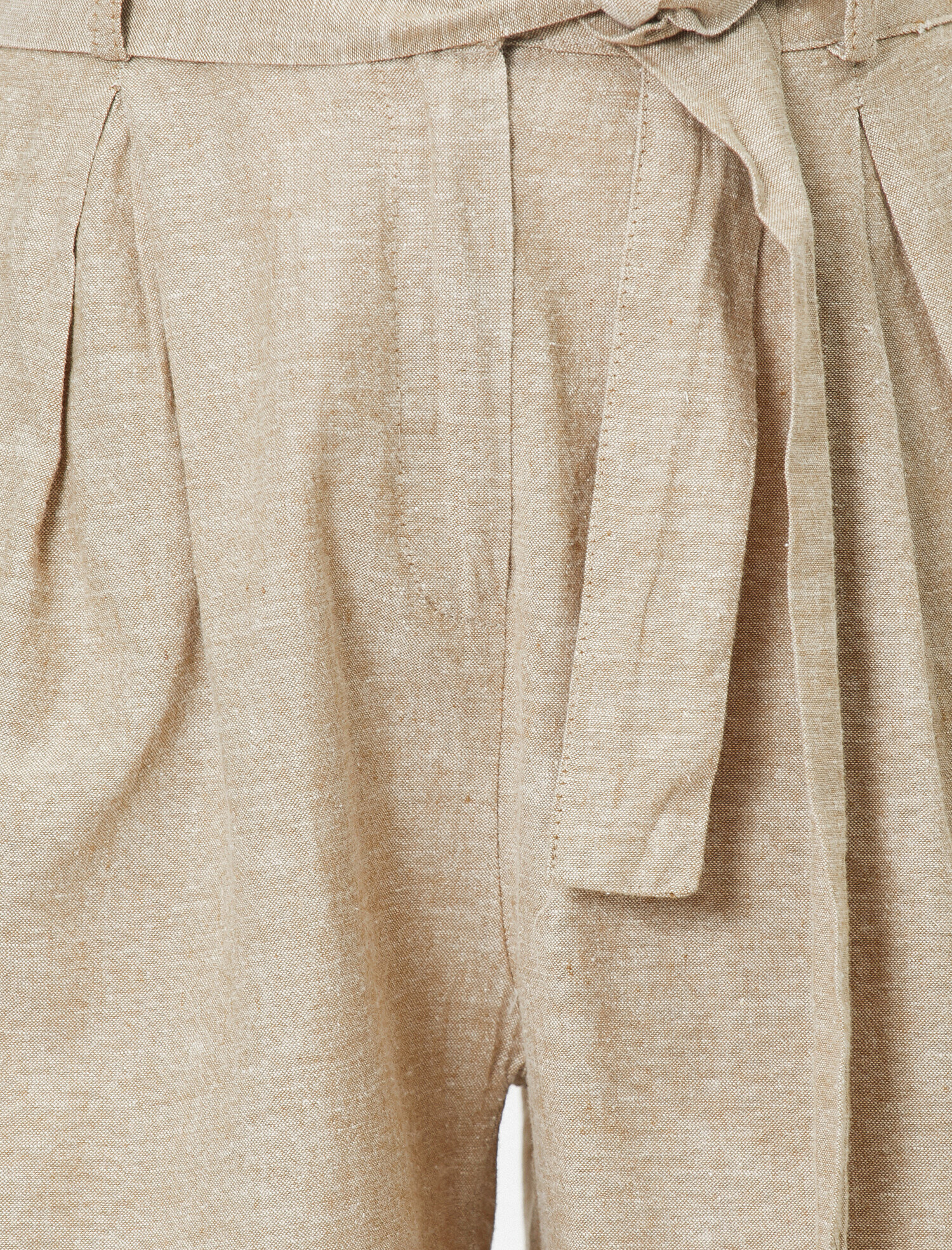   Yüksek Bel Kemerli Rahat Kesim Şort