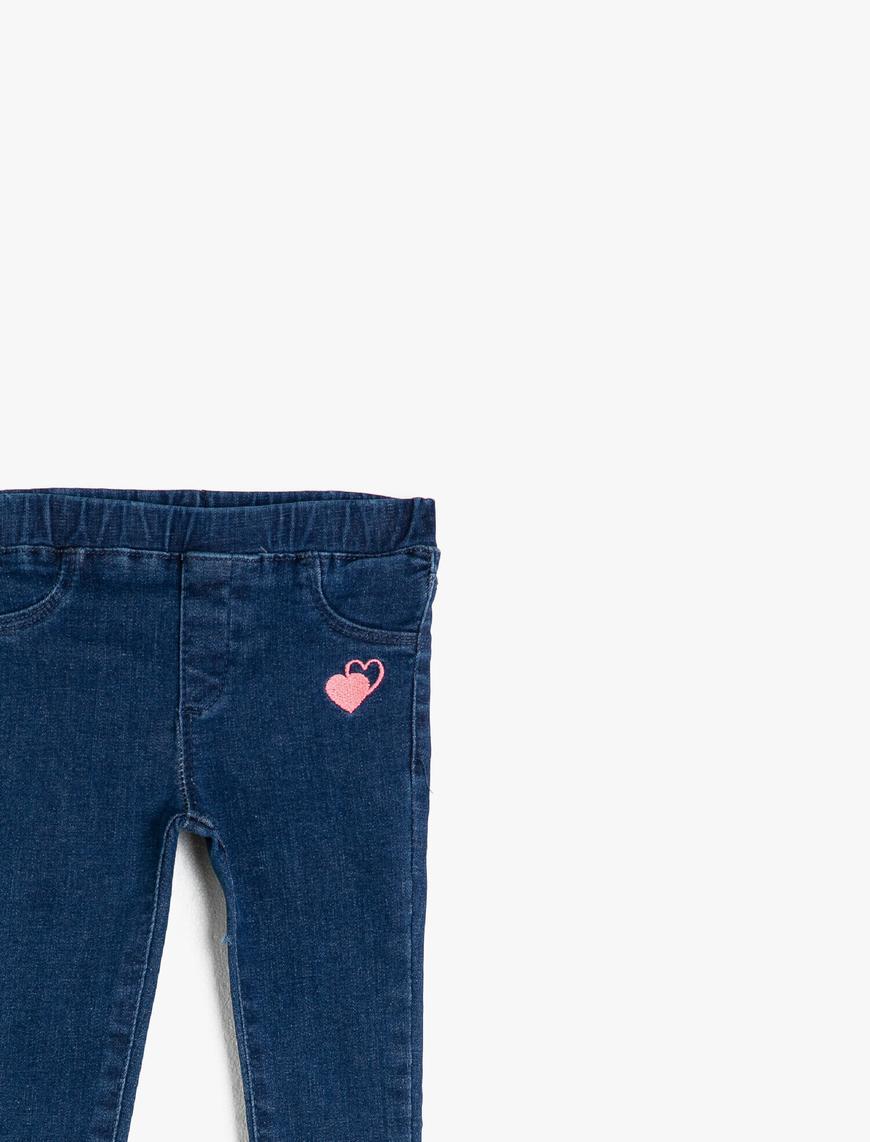  Kız Bebek Kalp Detaylı Kot Pantolon