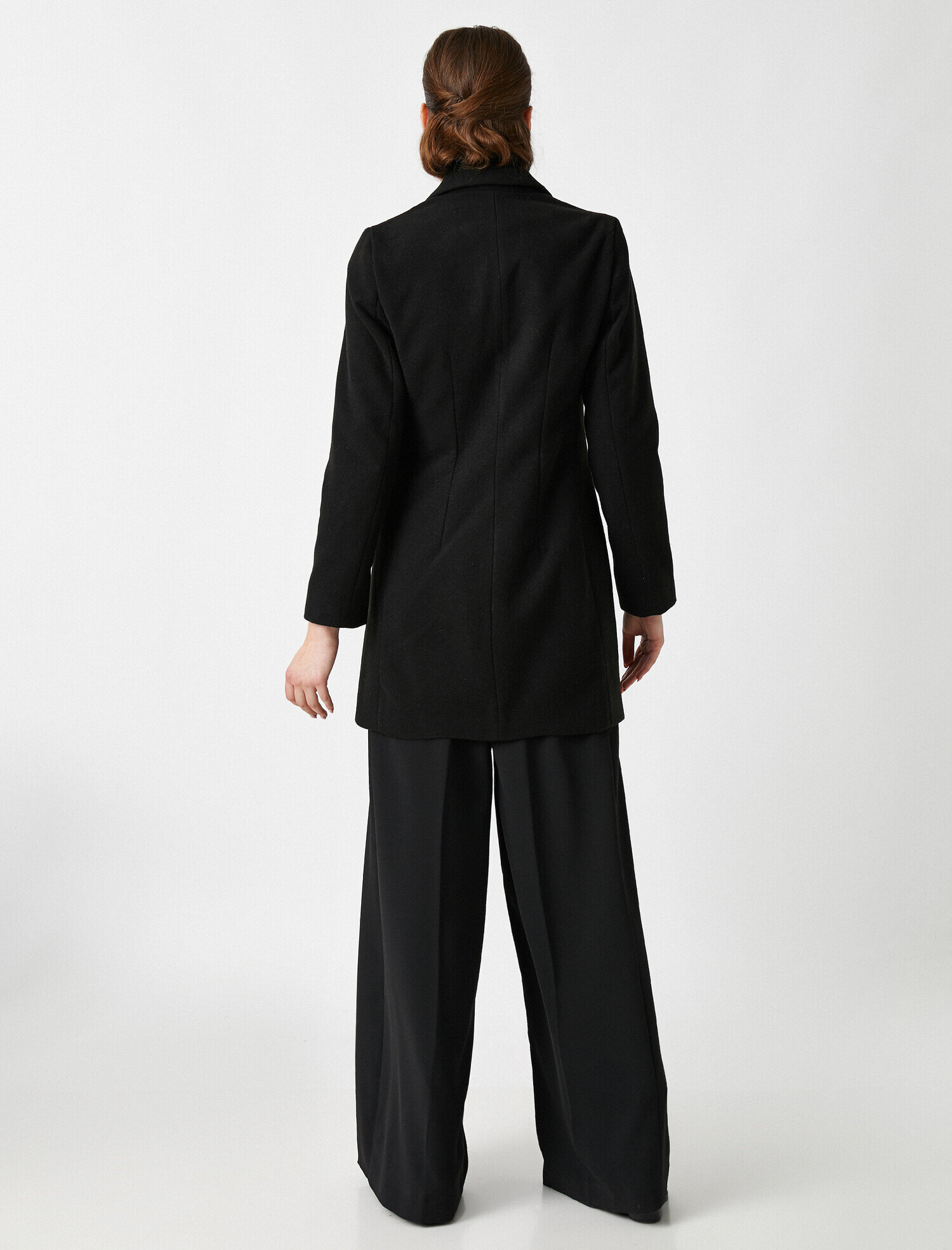   Düğmeli Kaşe Kaban