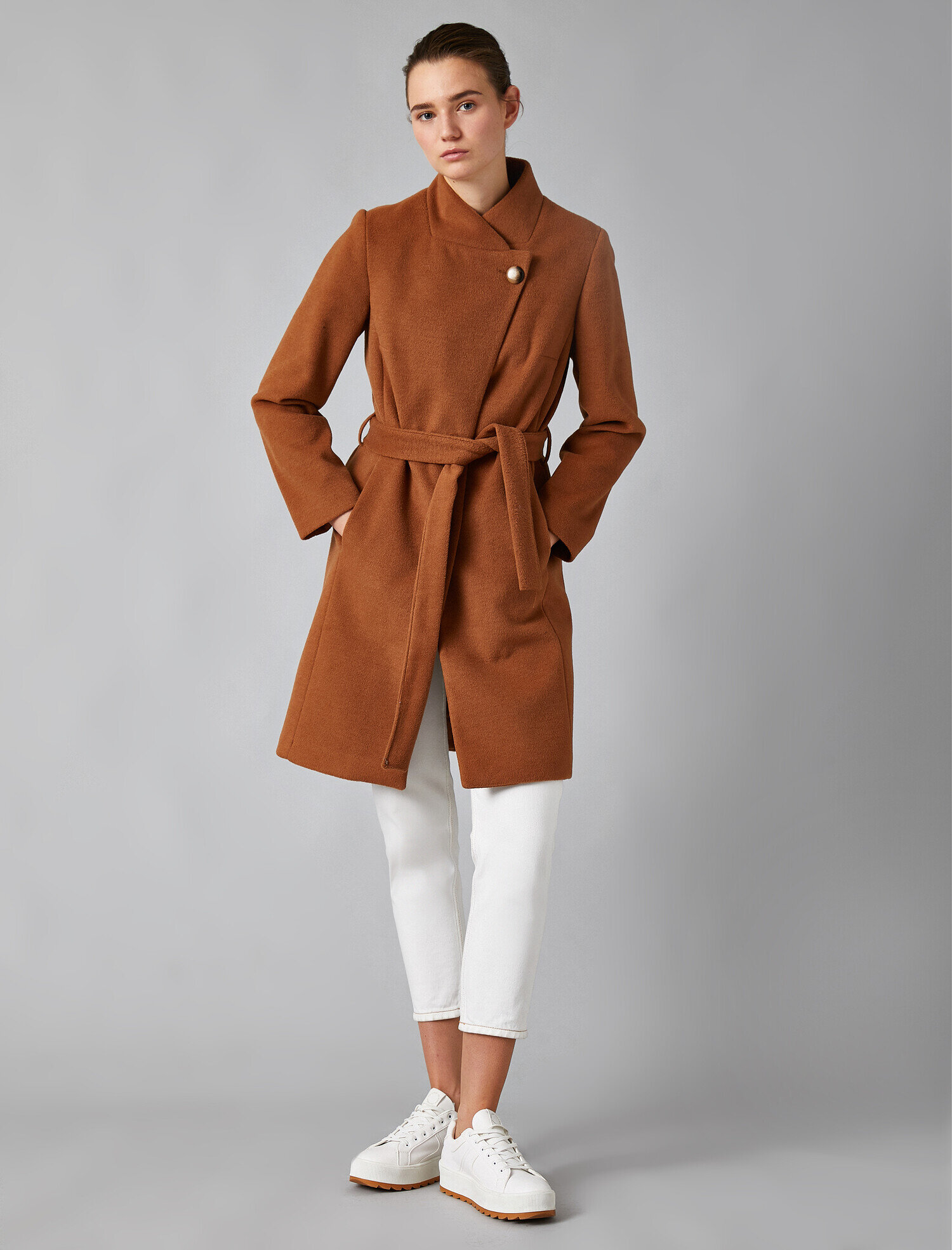   Cepli Kemerli Kaşe Kaban