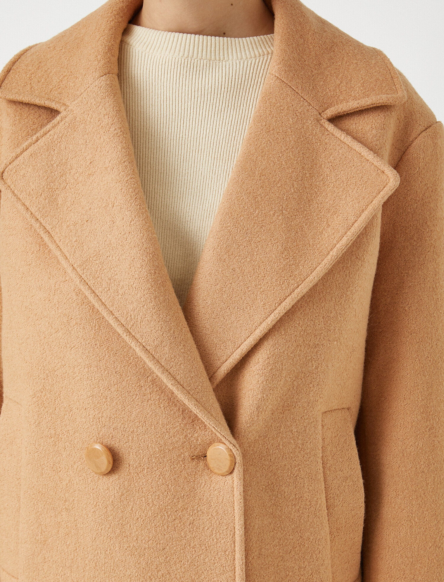   Düğmeli Cep Detaylı Kaban