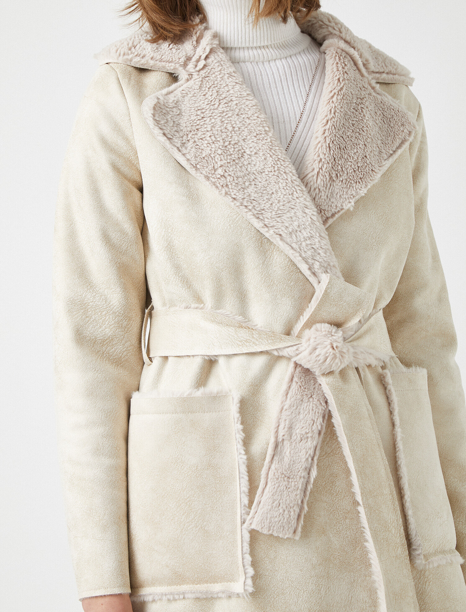   Düğmeli Suni Kürk Detaylı Kaban