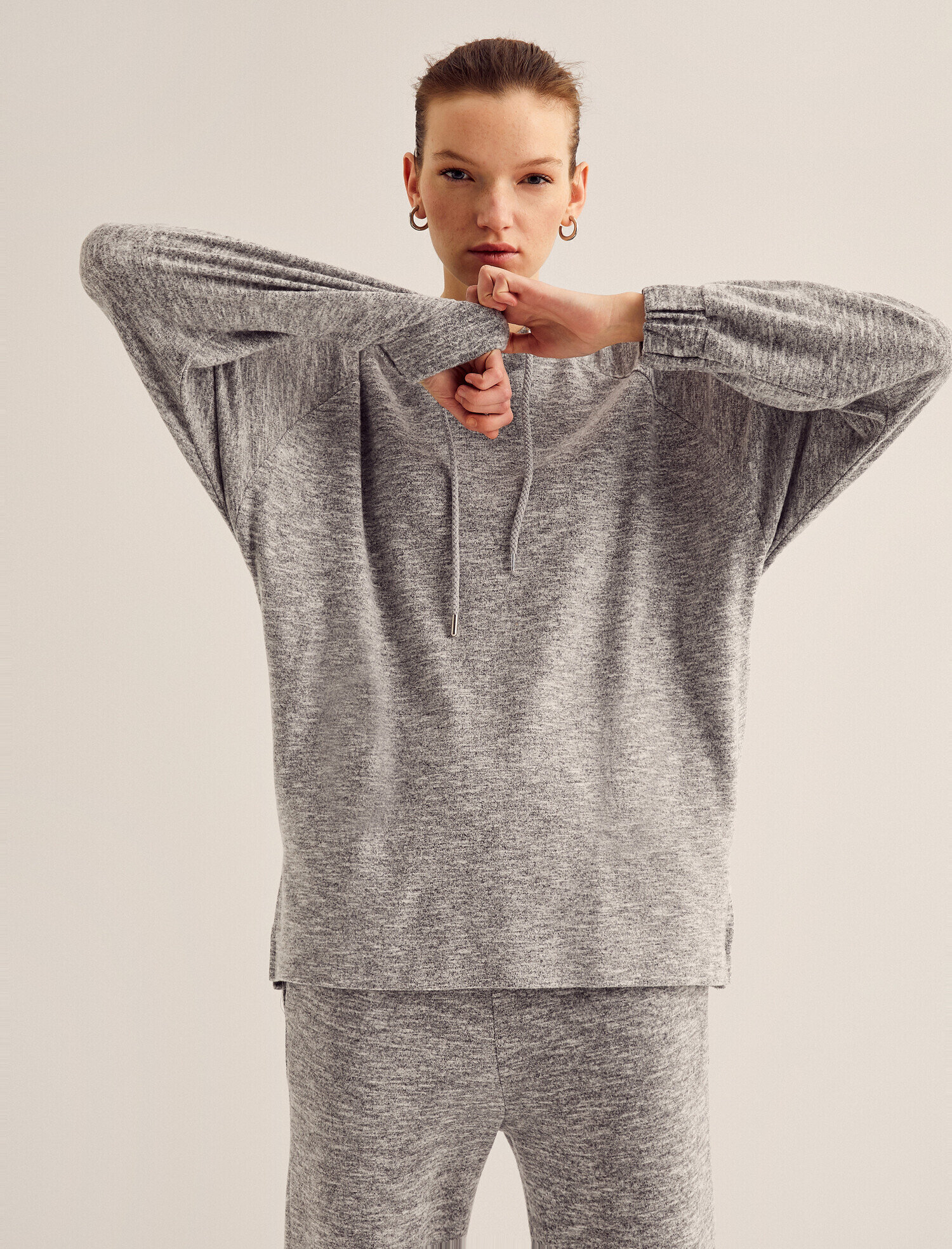 Kapüşonlu Sweatshirt