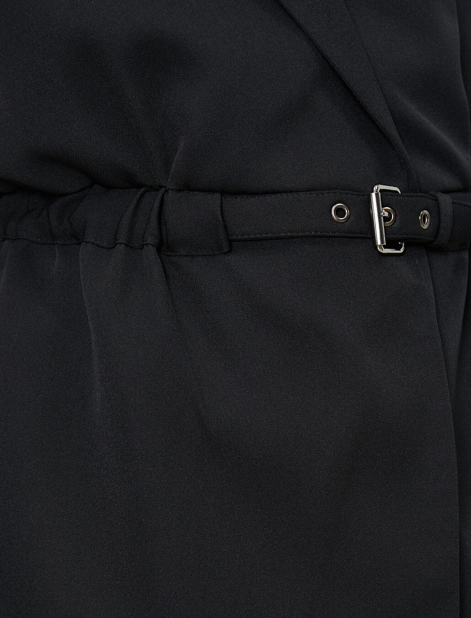   Gömlek Yaka Kemerli Yelek