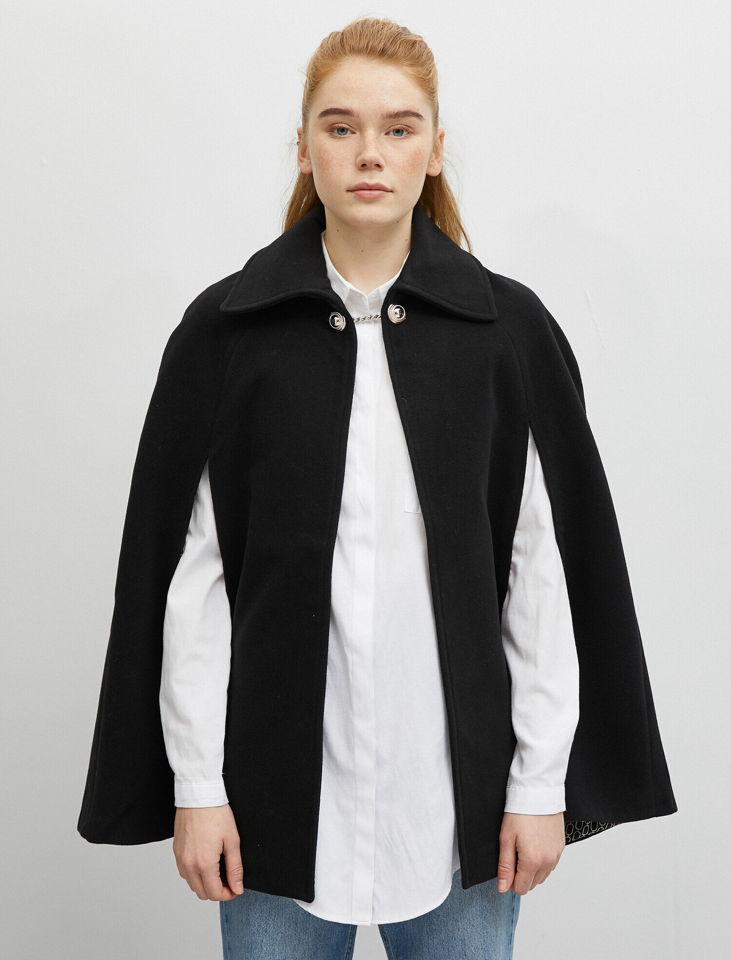   Düğme Detaylı Panço