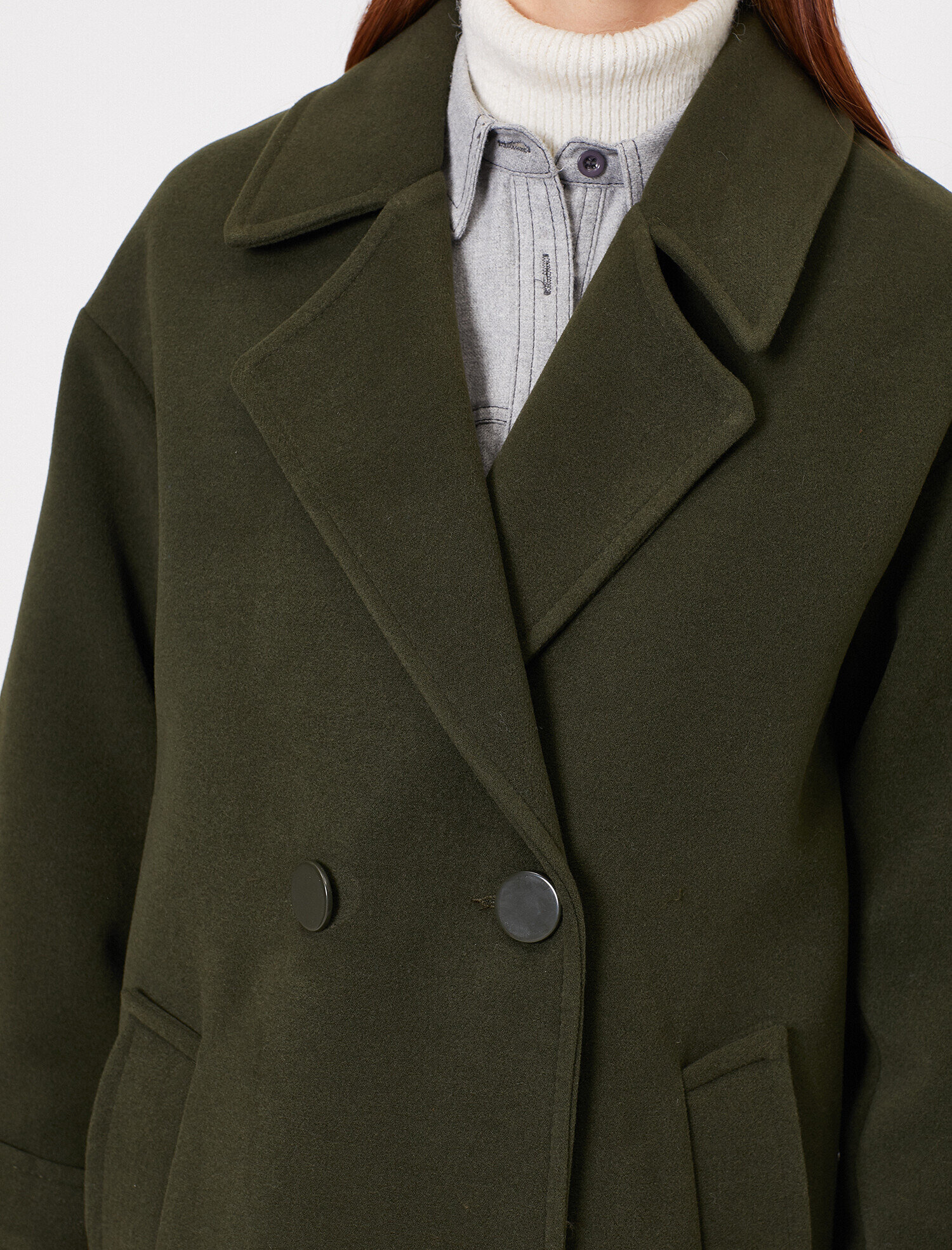   Düğme Detaylı Kaban