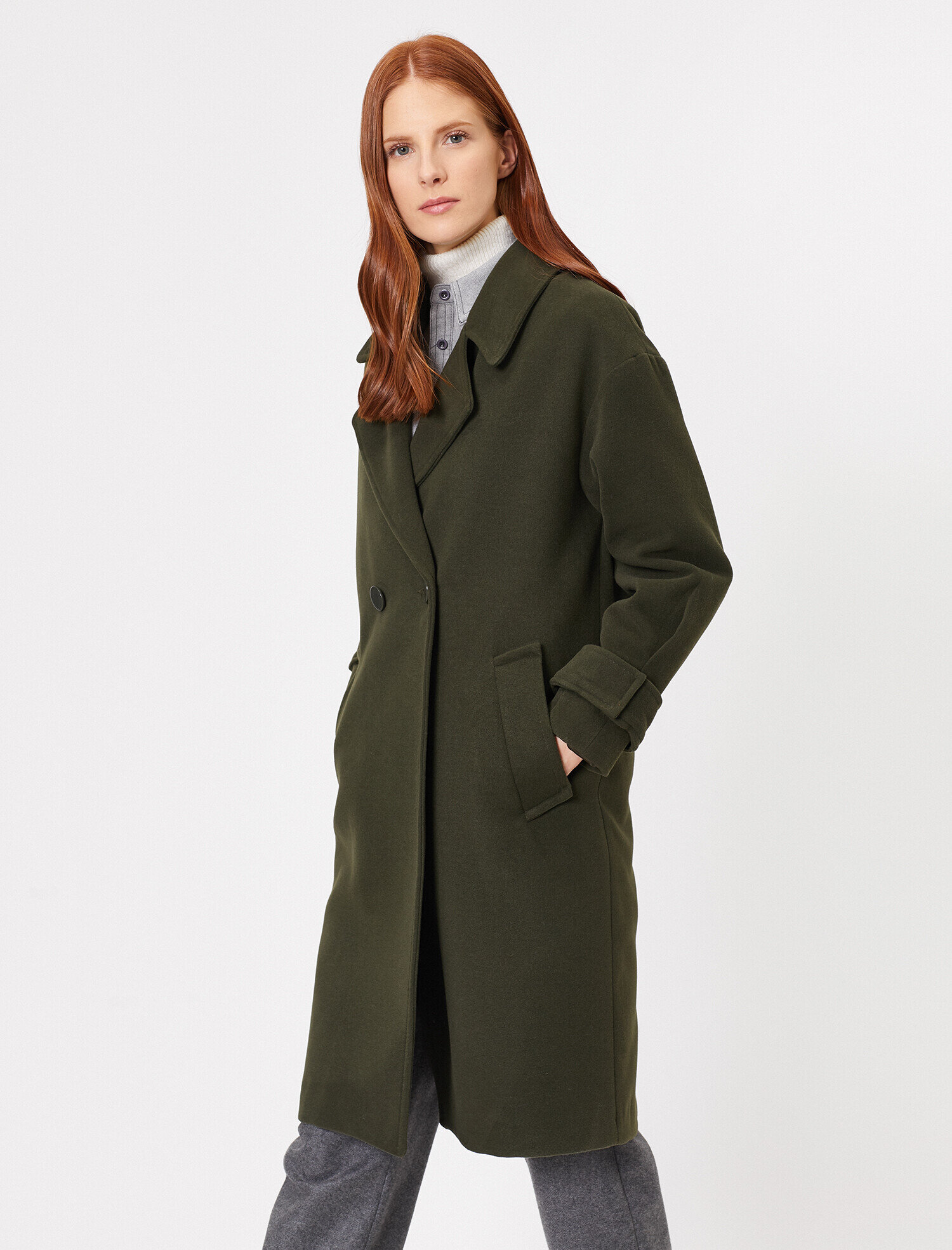   Düğme Detaylı Kaban