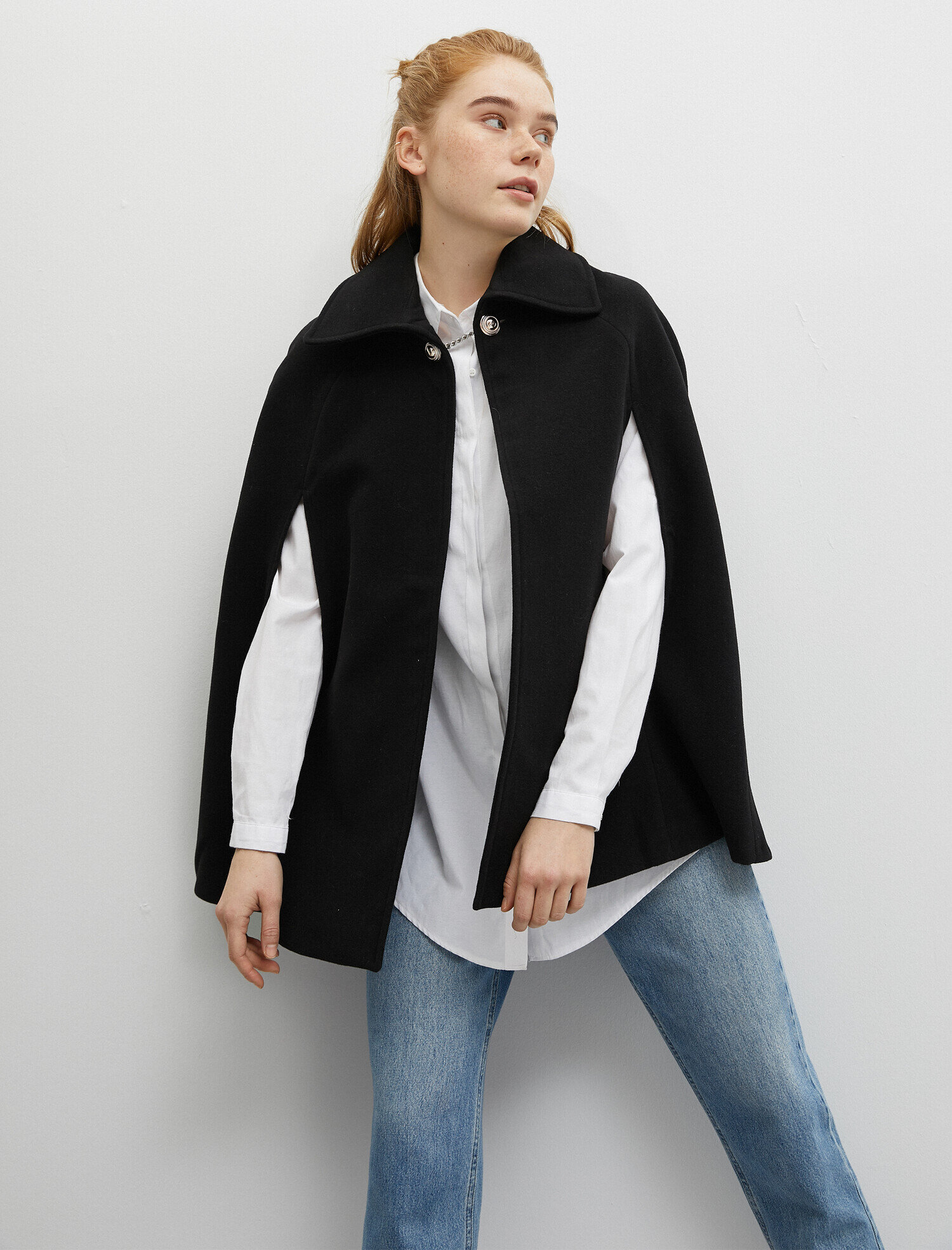   Düğme Detaylı Panço