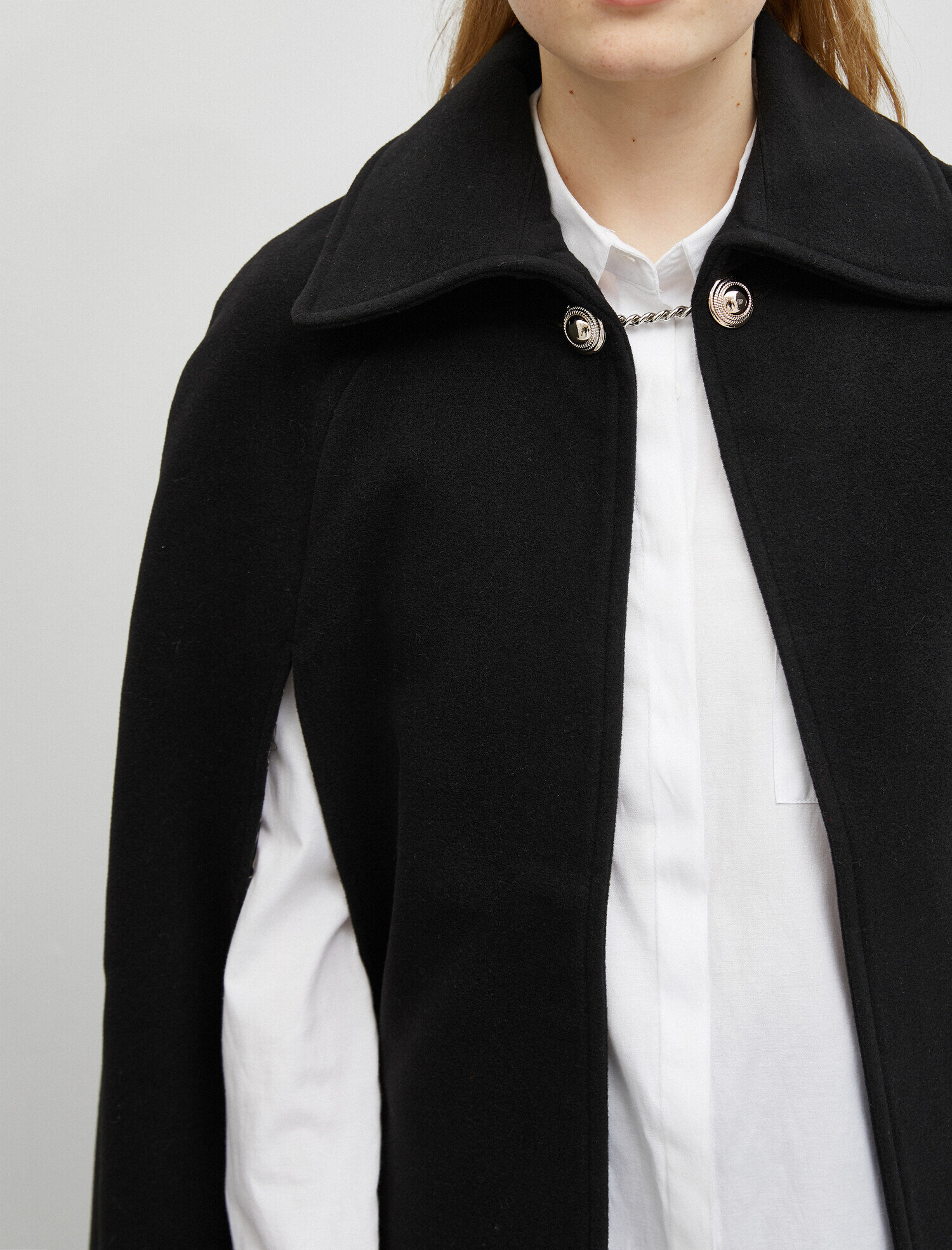   Düğme Detaylı Panço