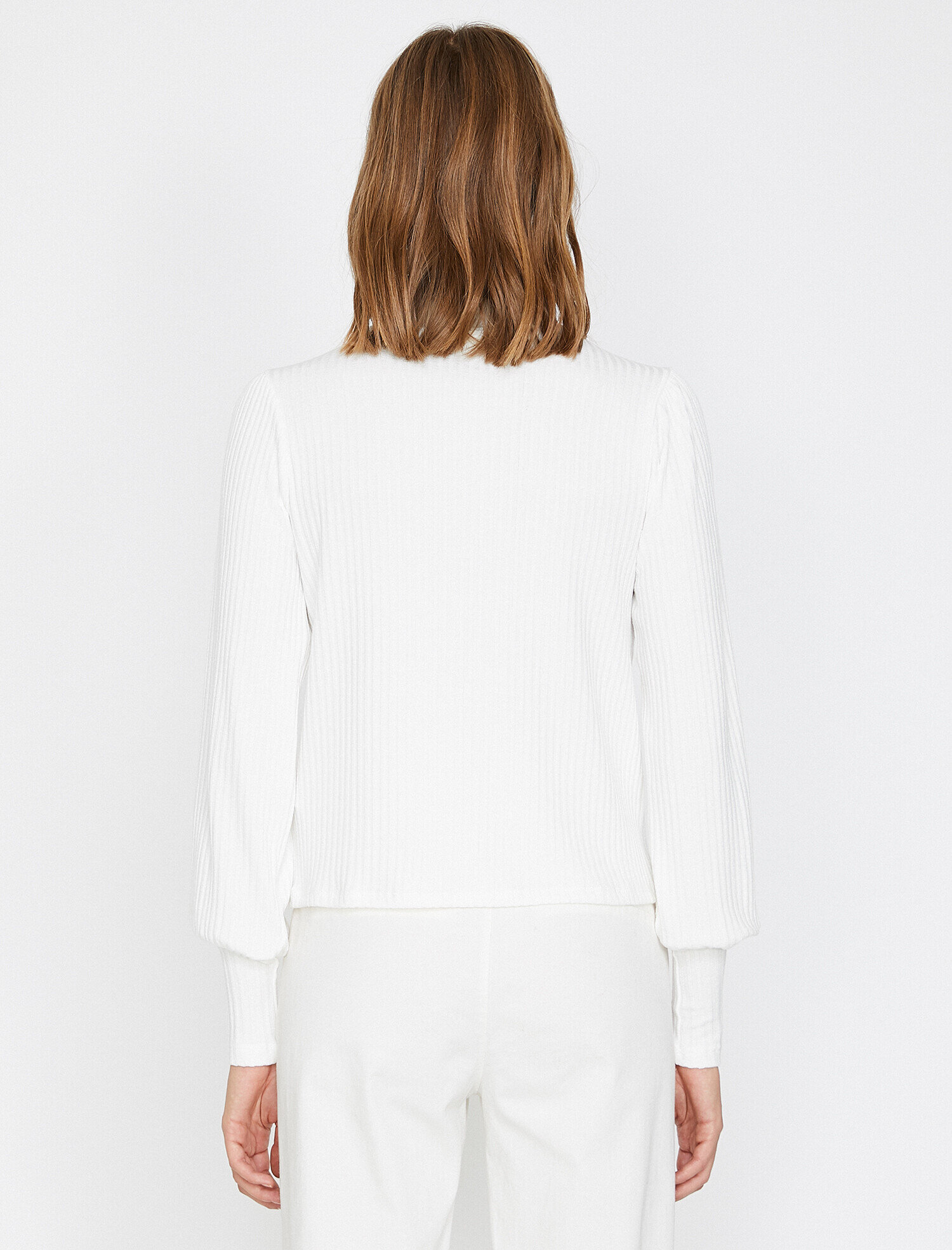 Yüksek Yaka Tişört