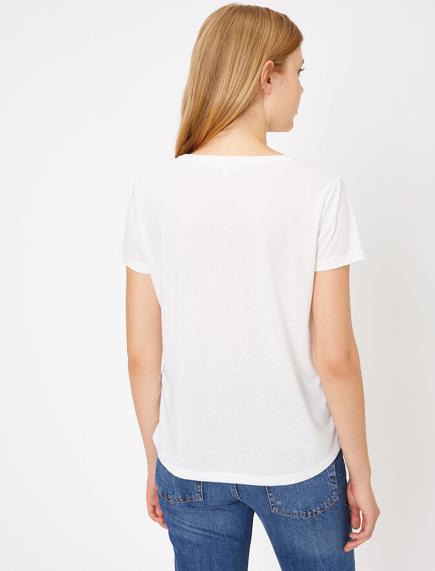 Pul Detaylı Tişört