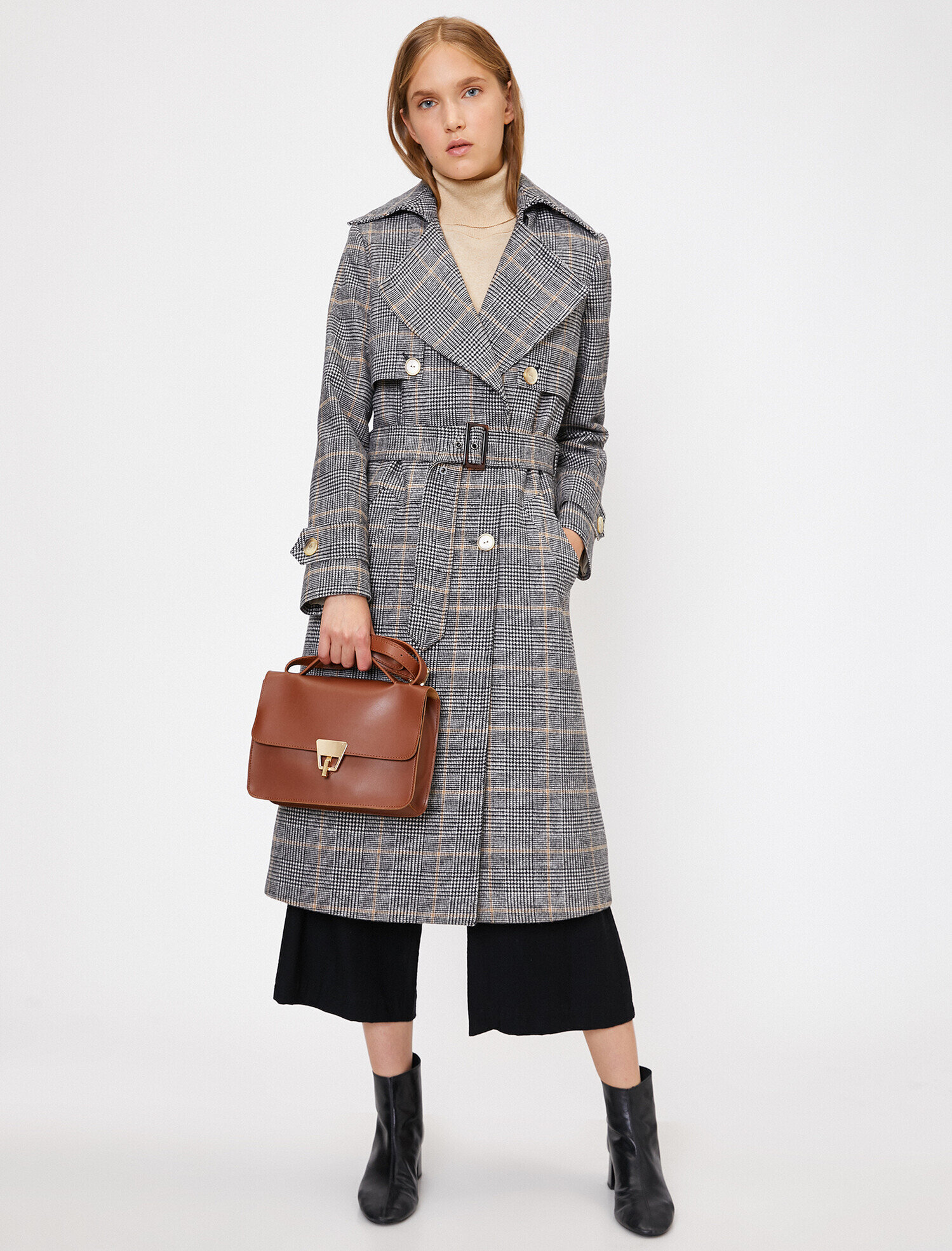  Kadın Deri Görünümlü Omuz Çantası