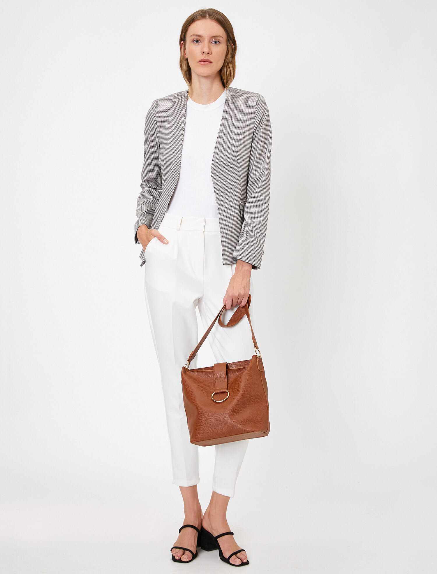  Kadın Deri Görünümlü Omuz Çantası