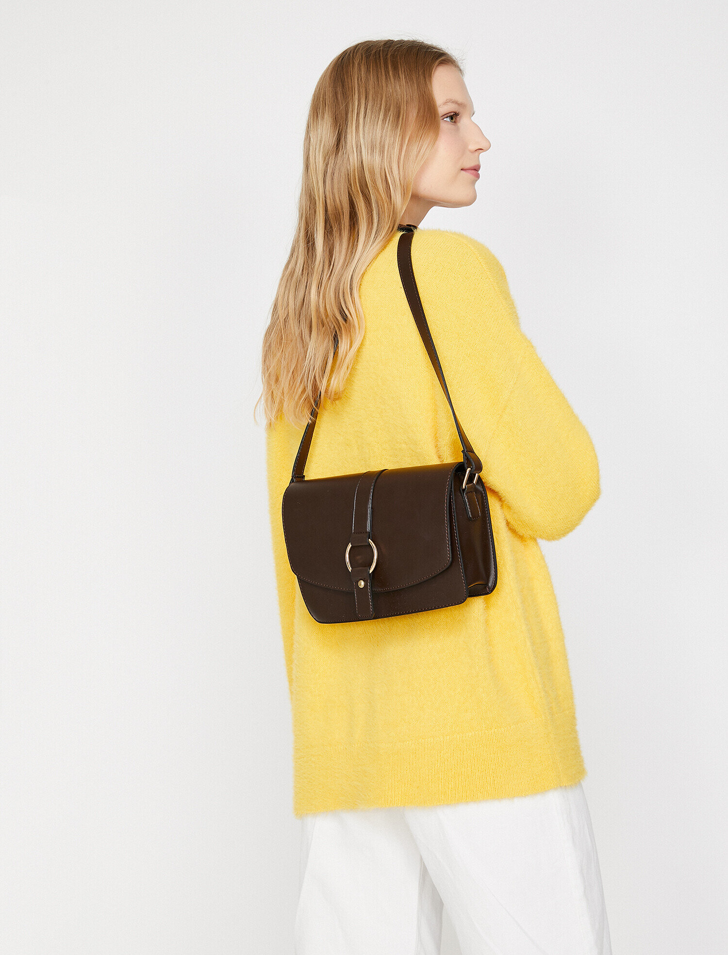  Kadın Deri Görünümlü Omuz Çantası