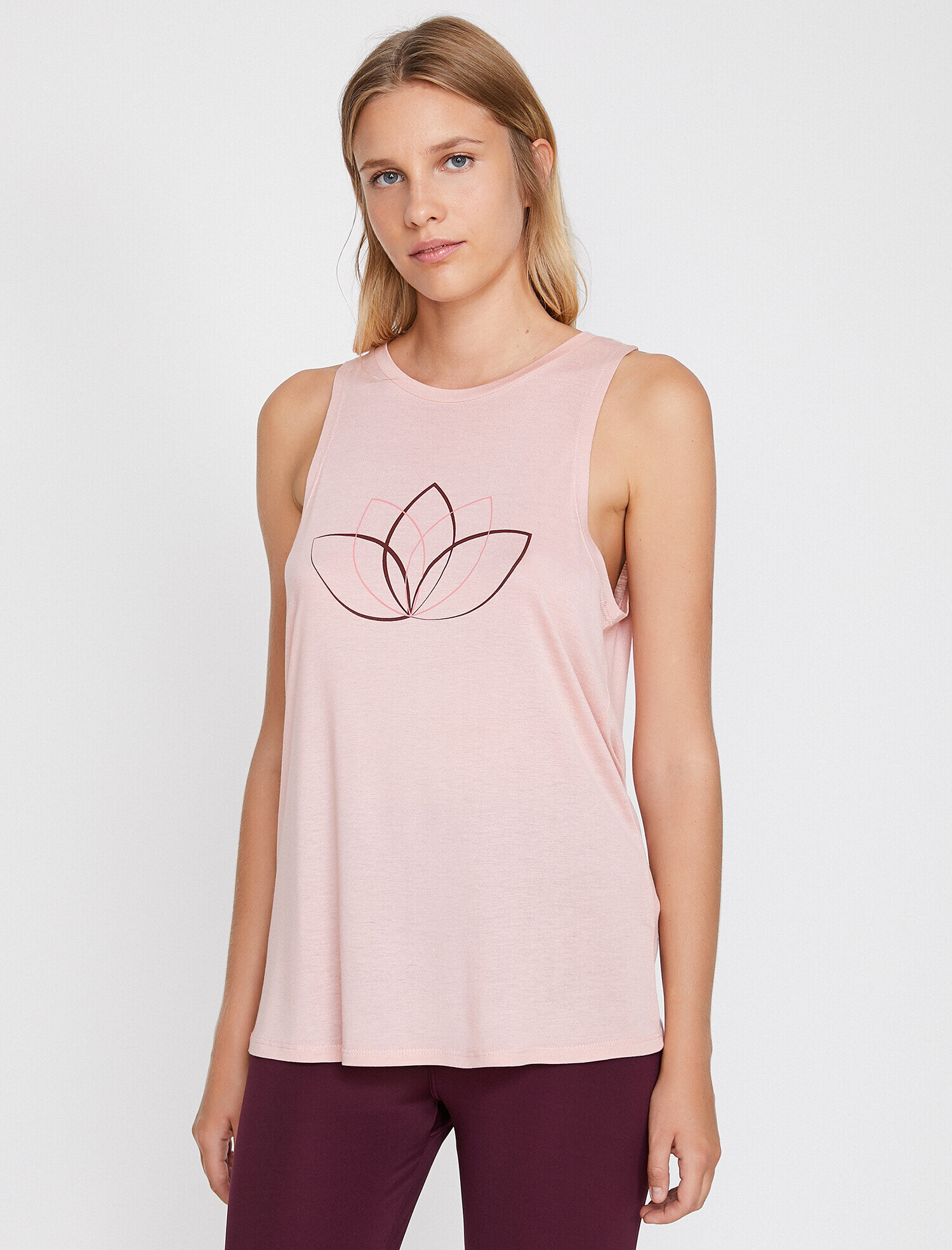   Sırt Detaylı Atlet