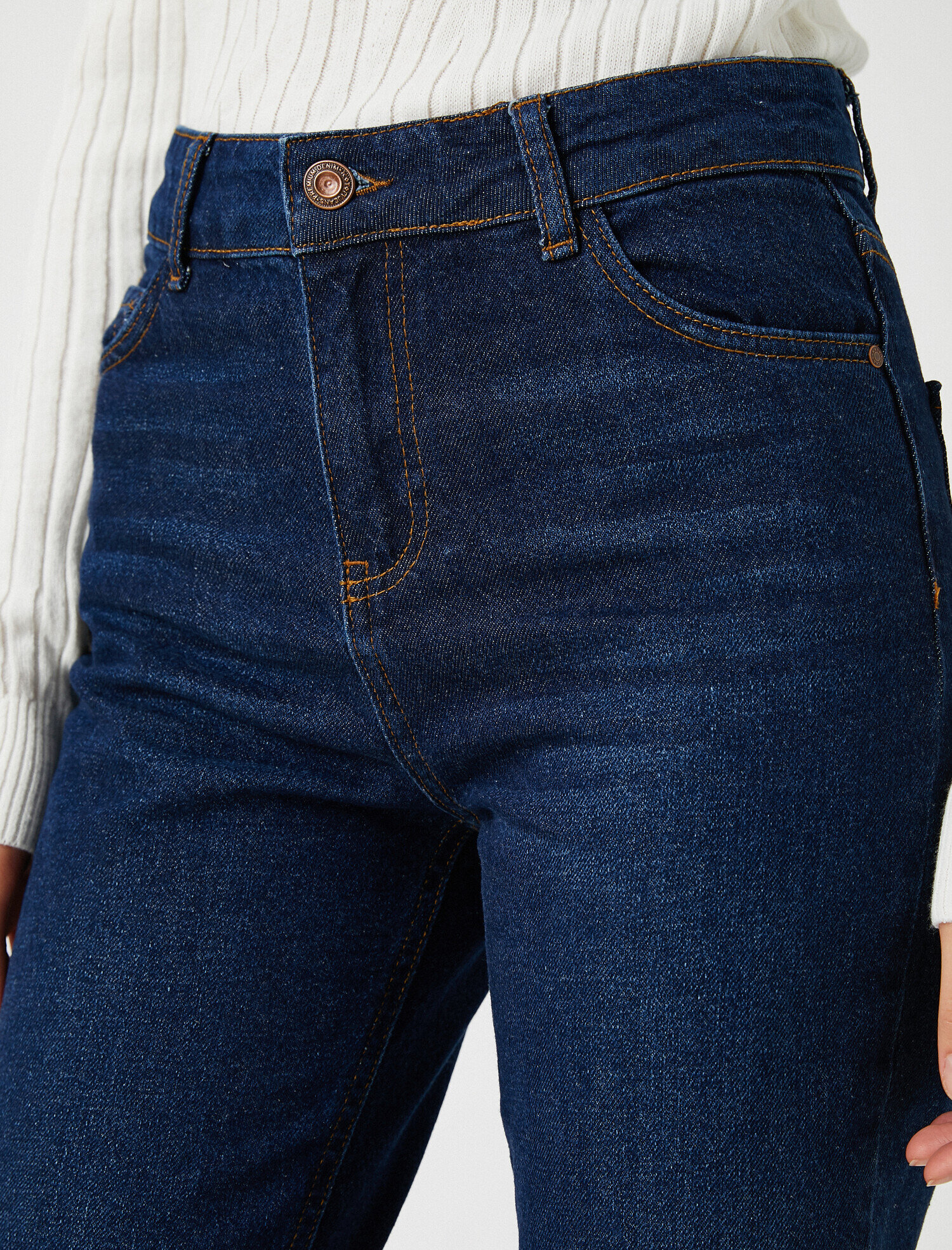   Eve Slim Jean - Yüksek Bel Normal Kesim Hafif Düz Paça Straight Jean Pantolon