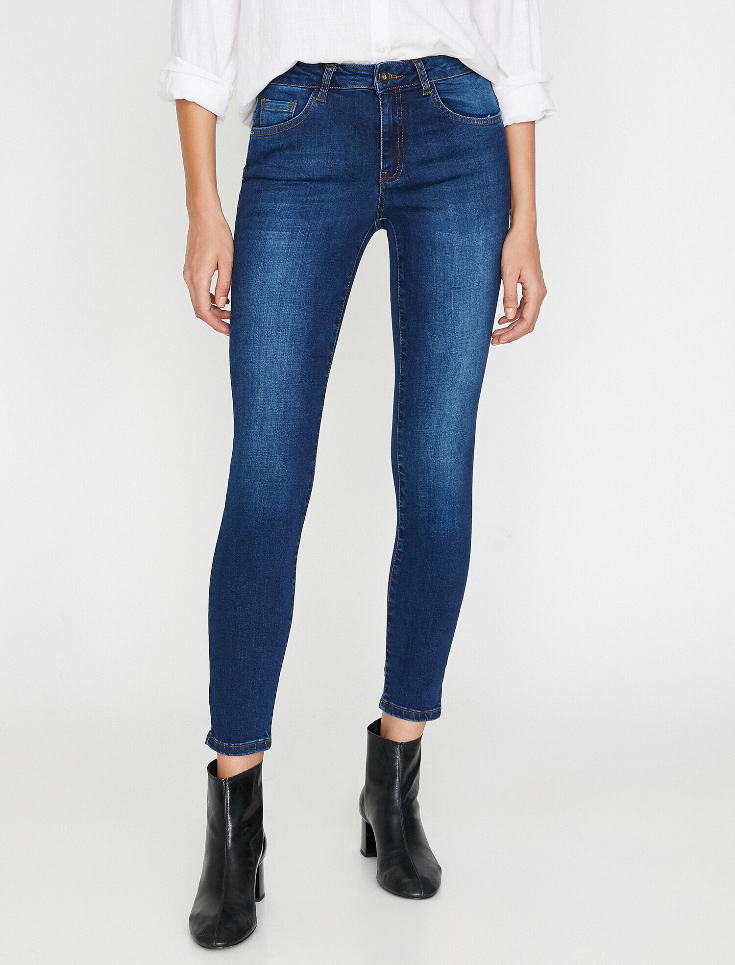   Push Up Jean - Normal Bel Toparlayıcı Dar Kesim Dar Paça Pantolon