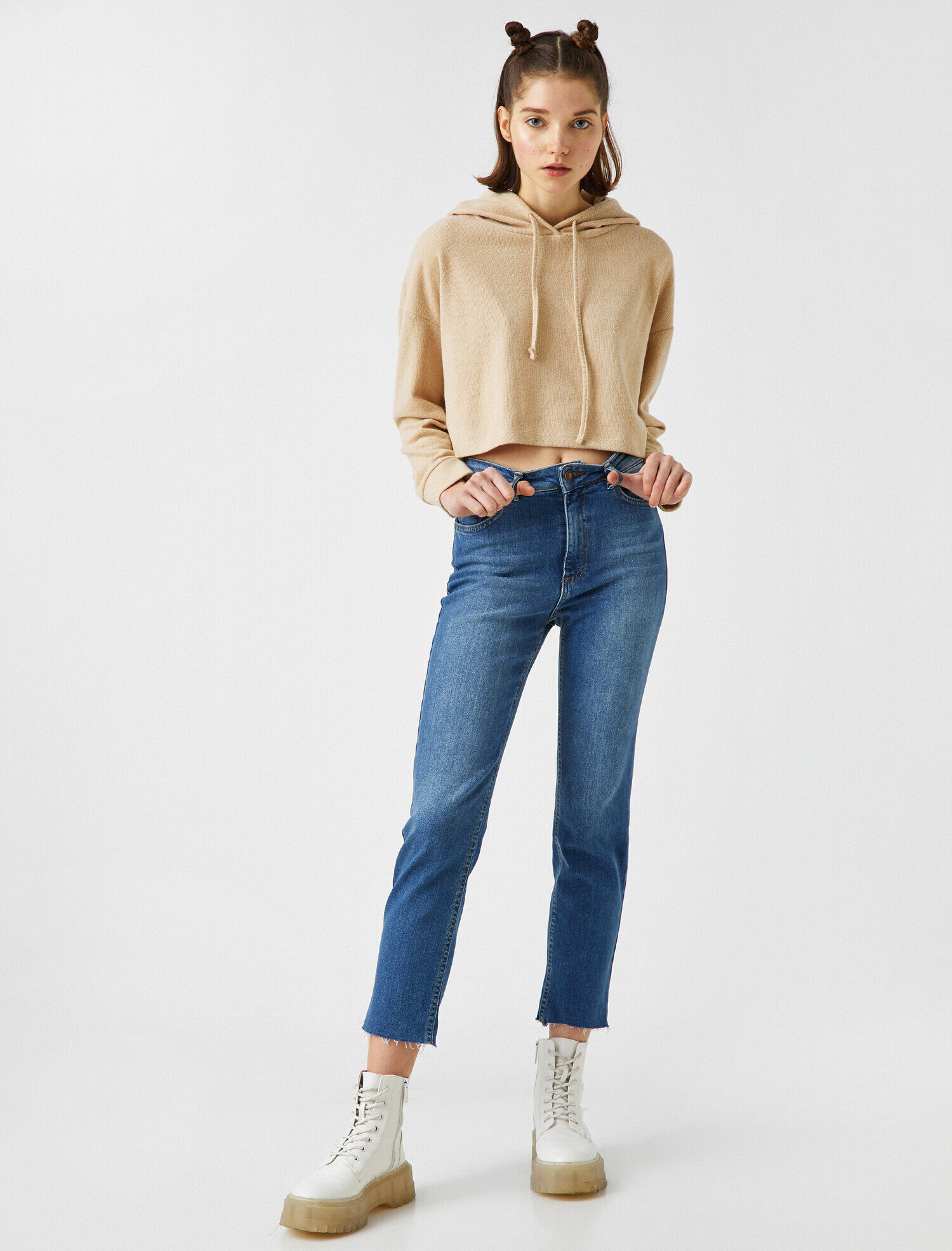   Eve Slim Jean - Yüksek Bel Normal Kesim Hafif Düz Paça Straight Jean Pantolon