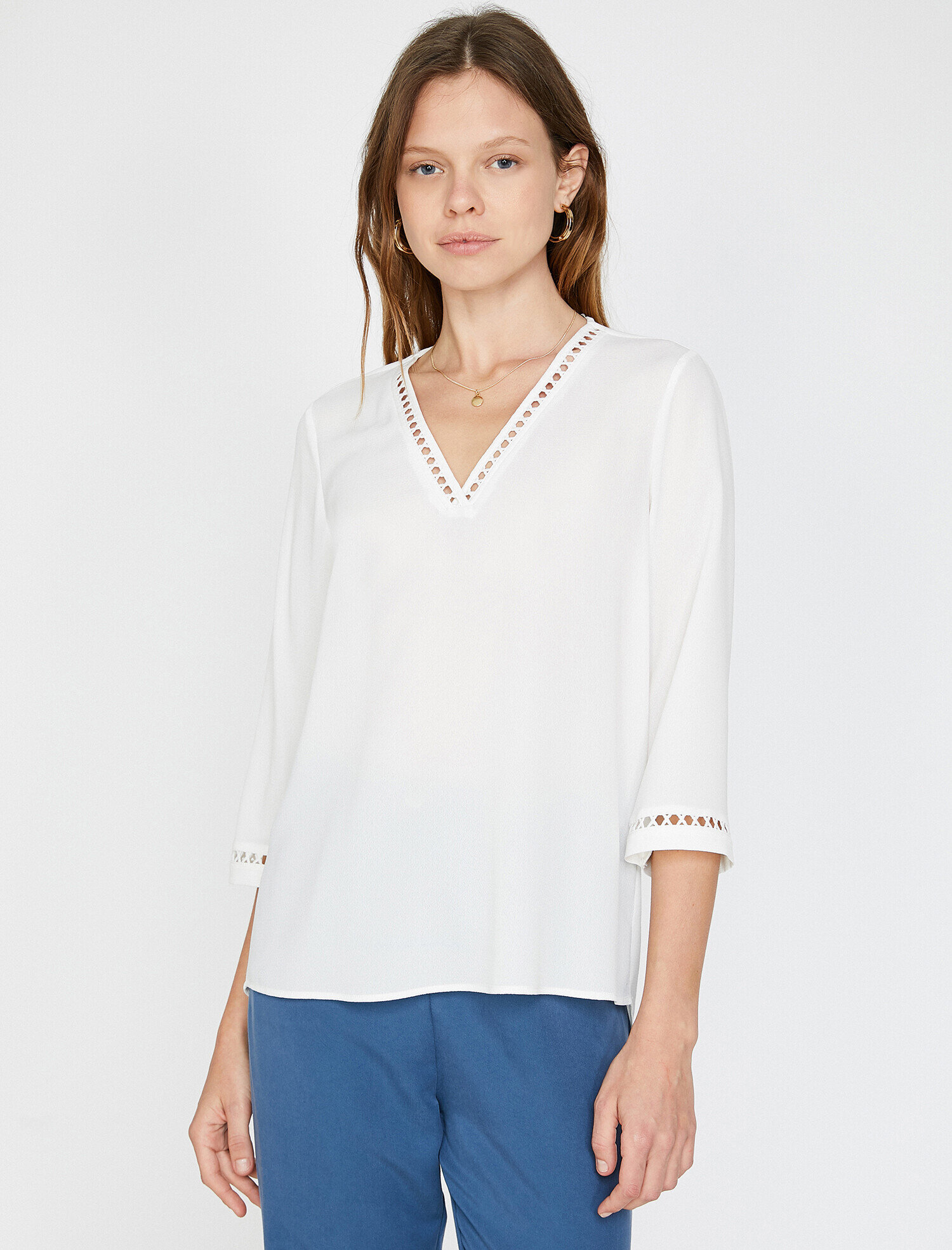   Dantel Detaylı Bluz