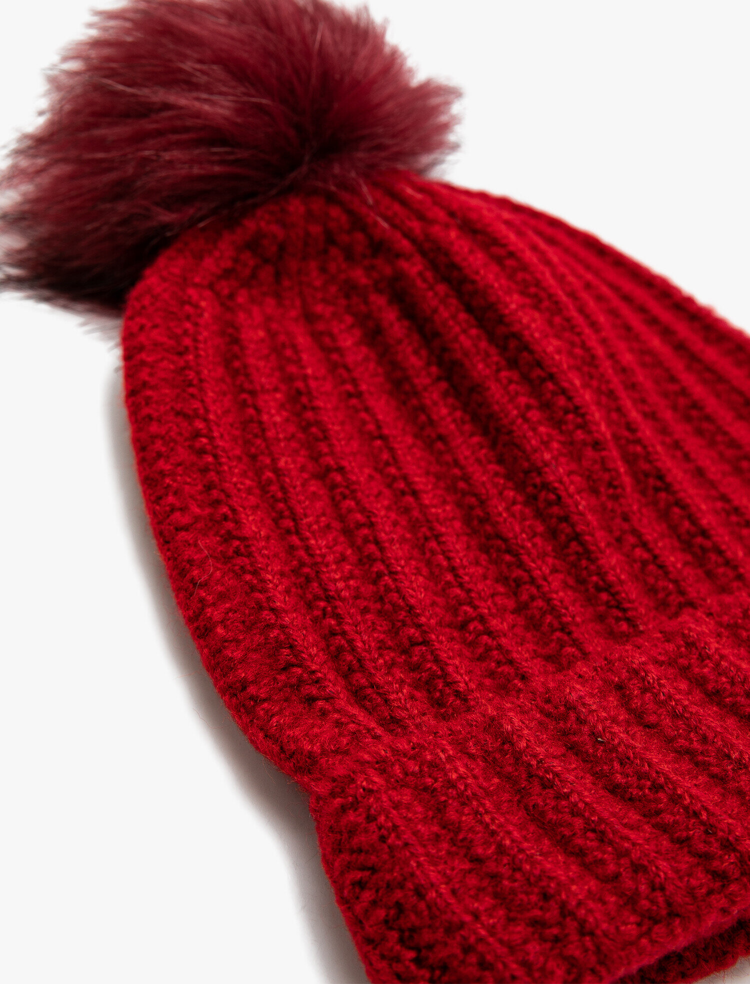  Kadın Ponpon Detaylı Bere