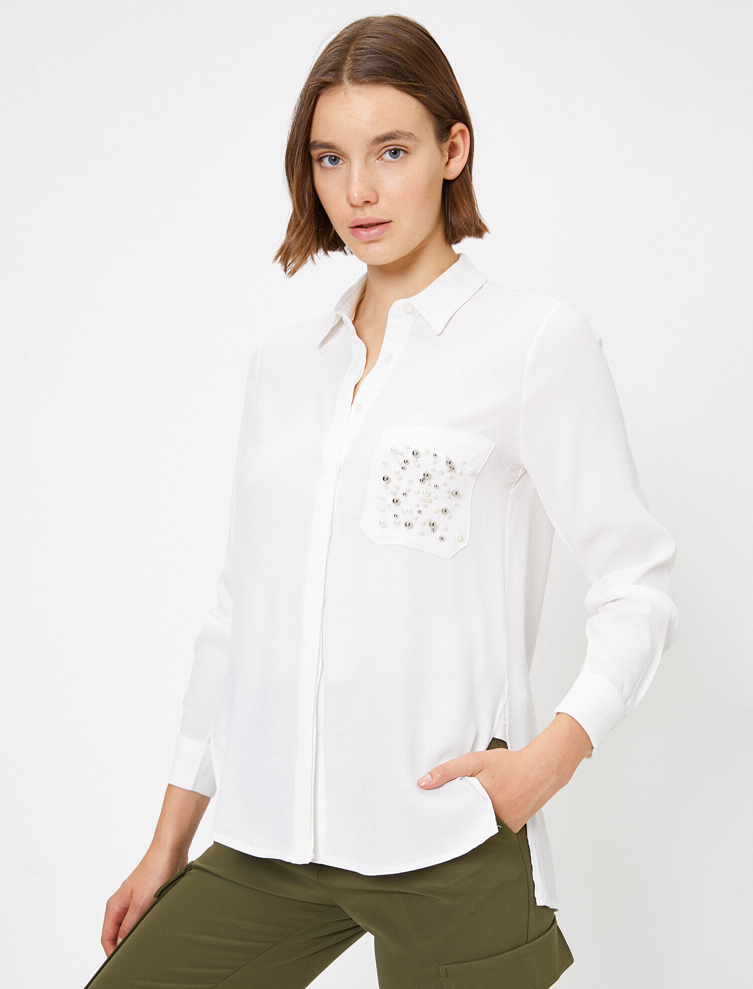 Boncuk Detaylı Gömlek