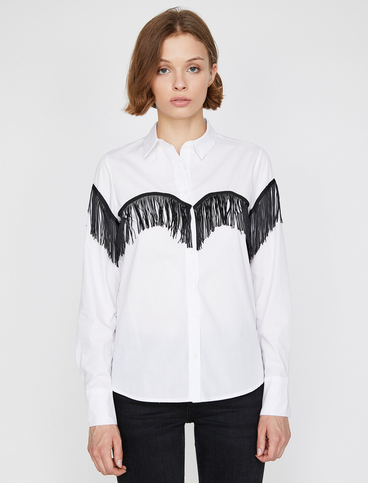   Düğme Detaylı Tişört