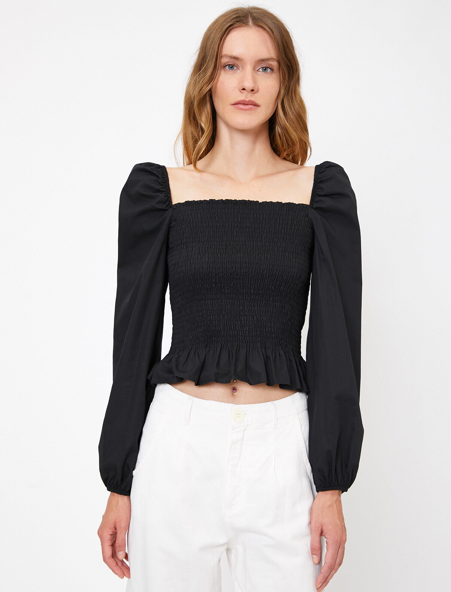   Düğme Detaylı Tişört