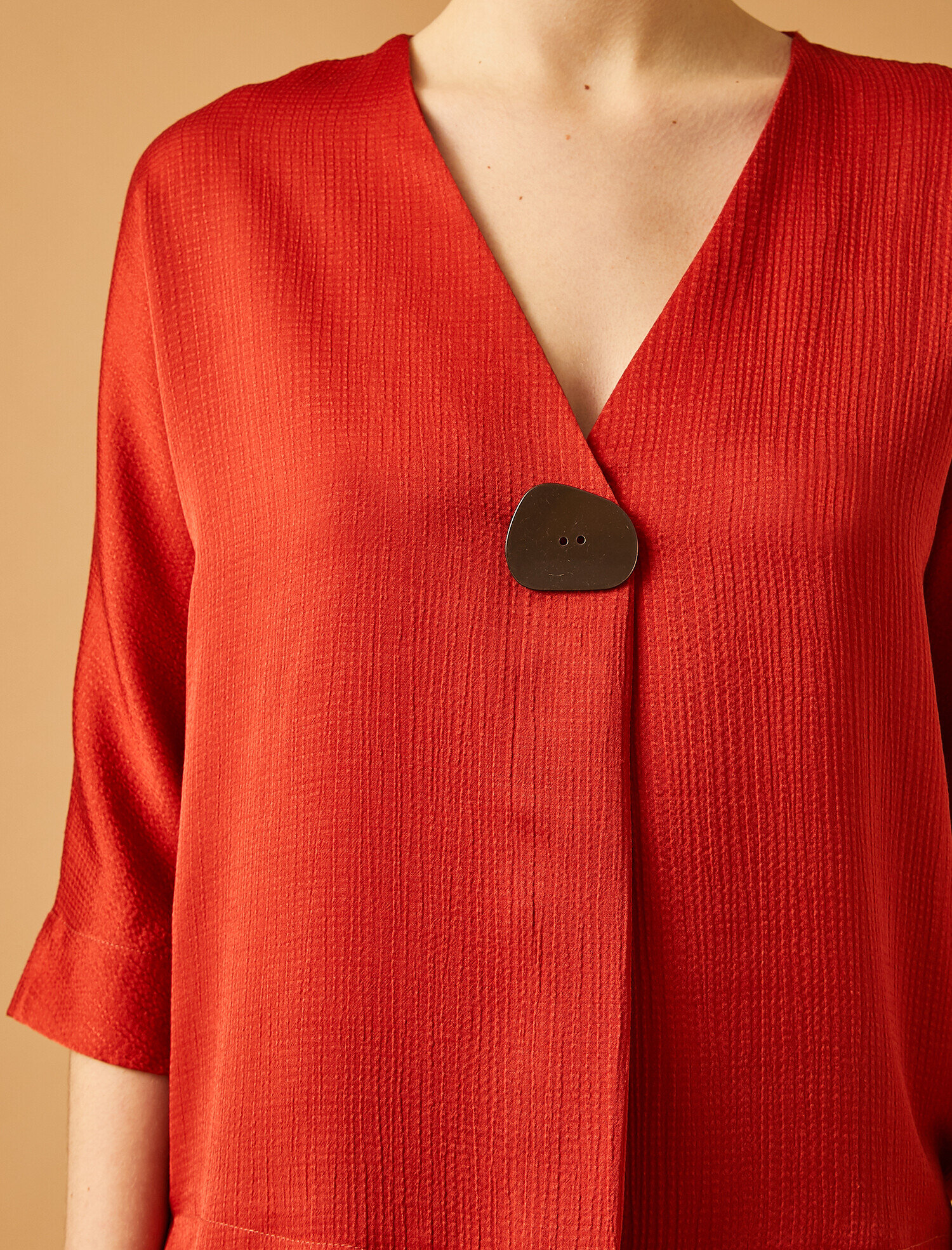   Düğme Detaylı Bluz