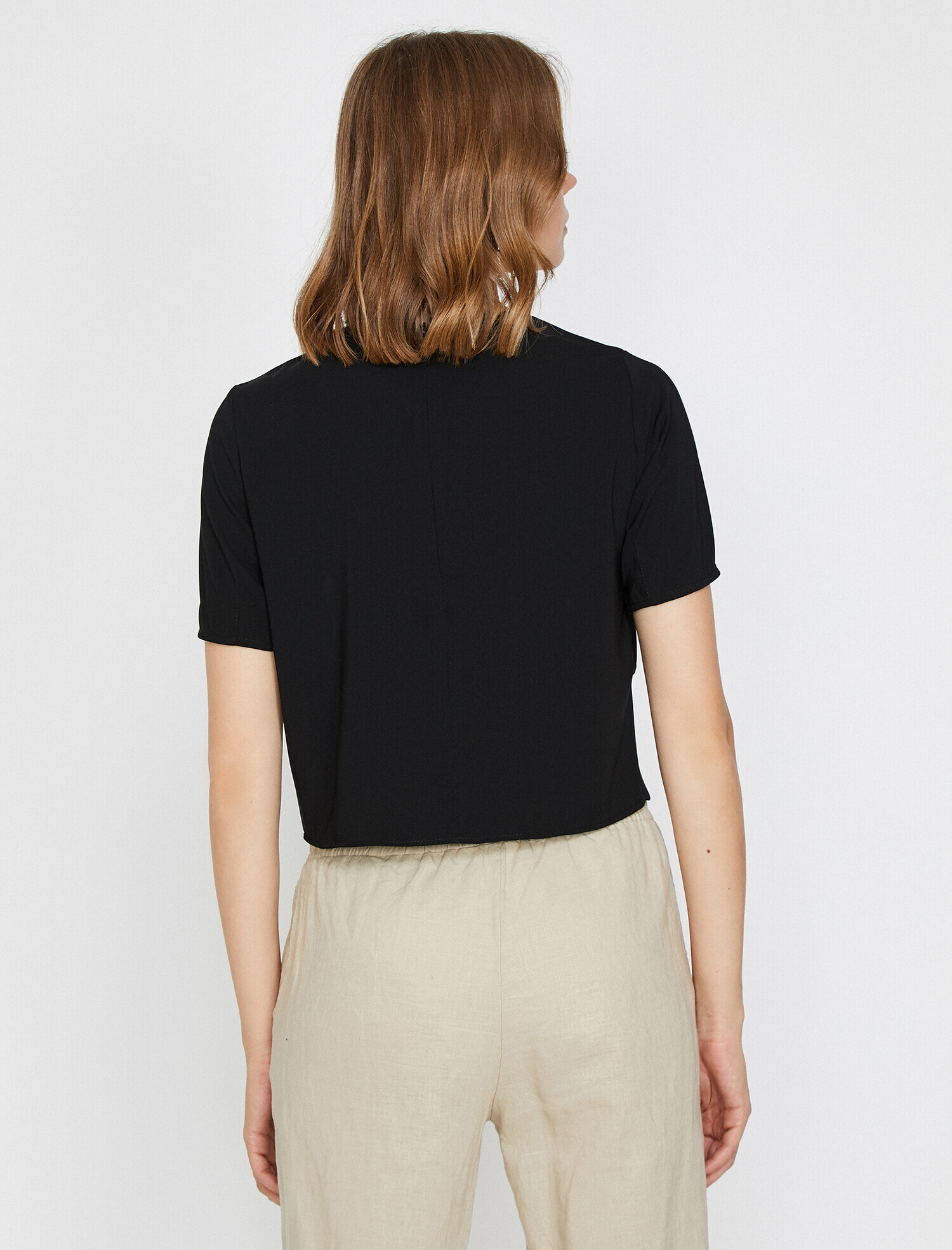   Düğme Detaylı Bluz