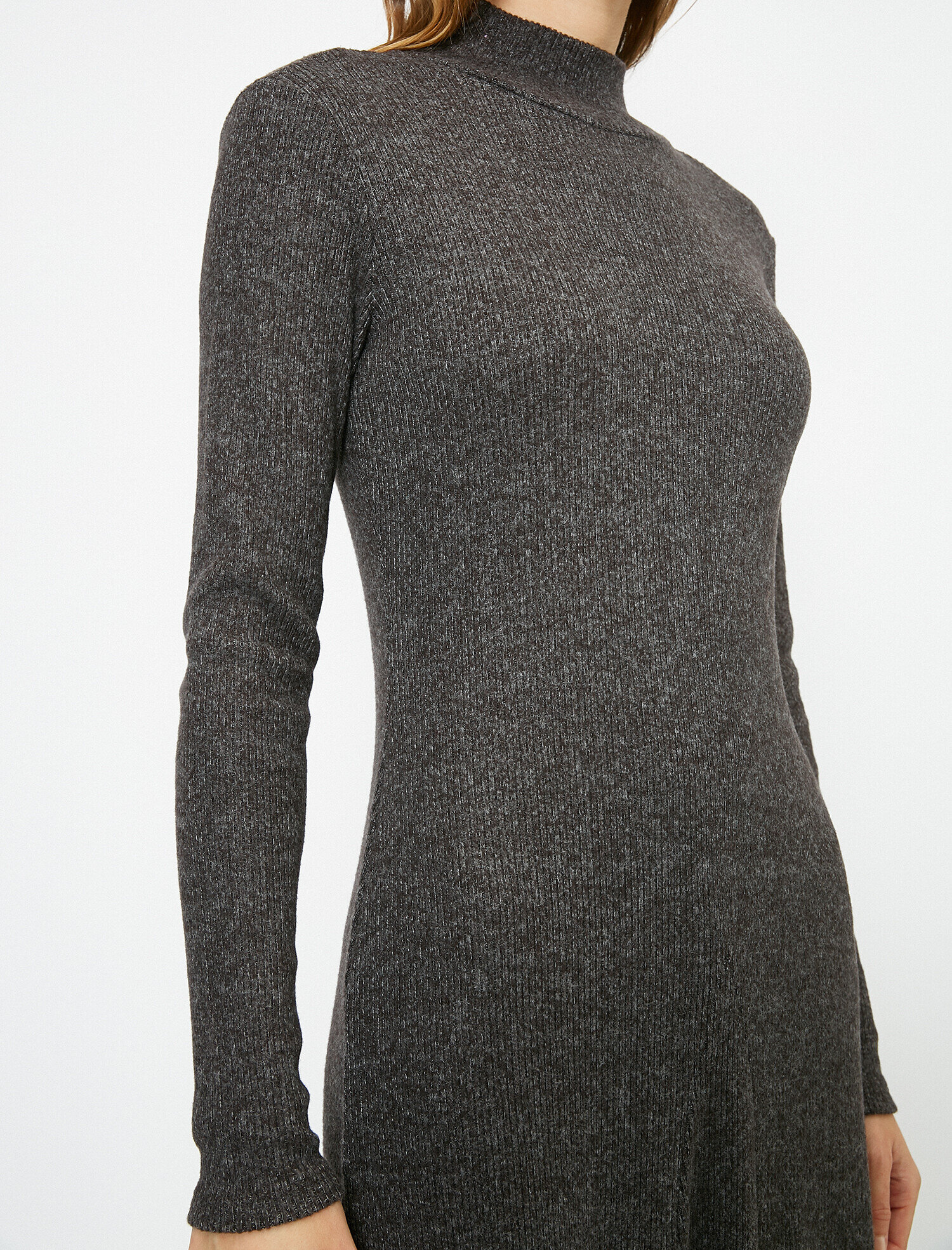   Düğme Detaylı Tişört