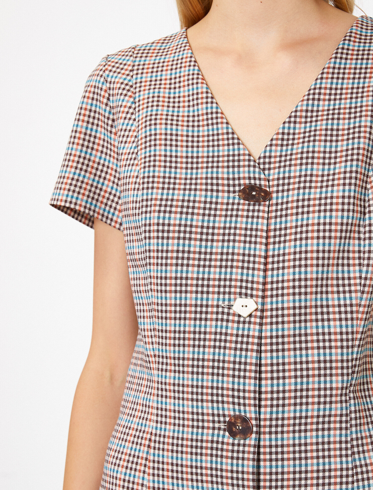   Düğme Detaylı Elbise