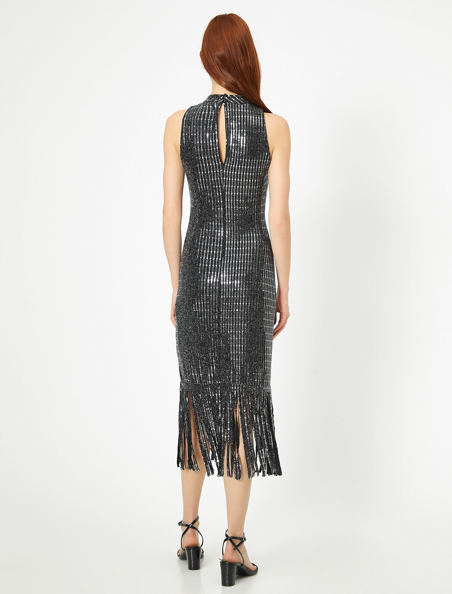   Payetli Abiye Elbise Püskül ve Sırt Detaylı Midi Boy