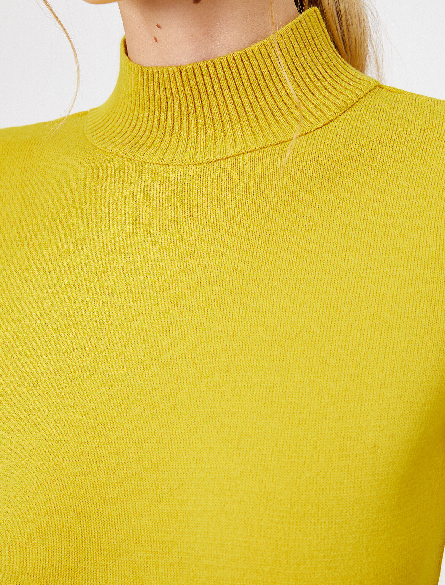   Boğazlı Triko Kazak