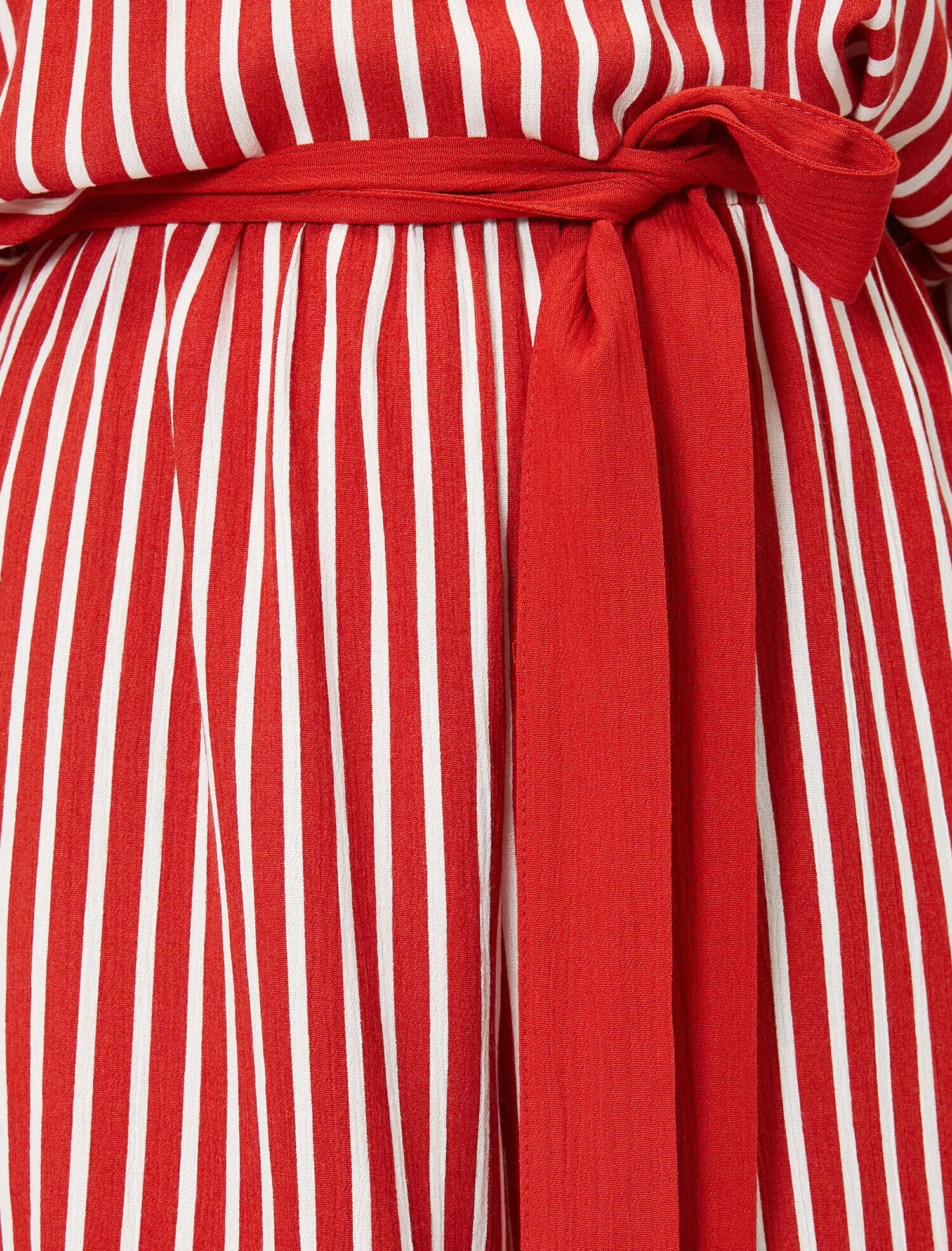   Beli Bağlamalı Carmen Yaka Çizgili Tulum