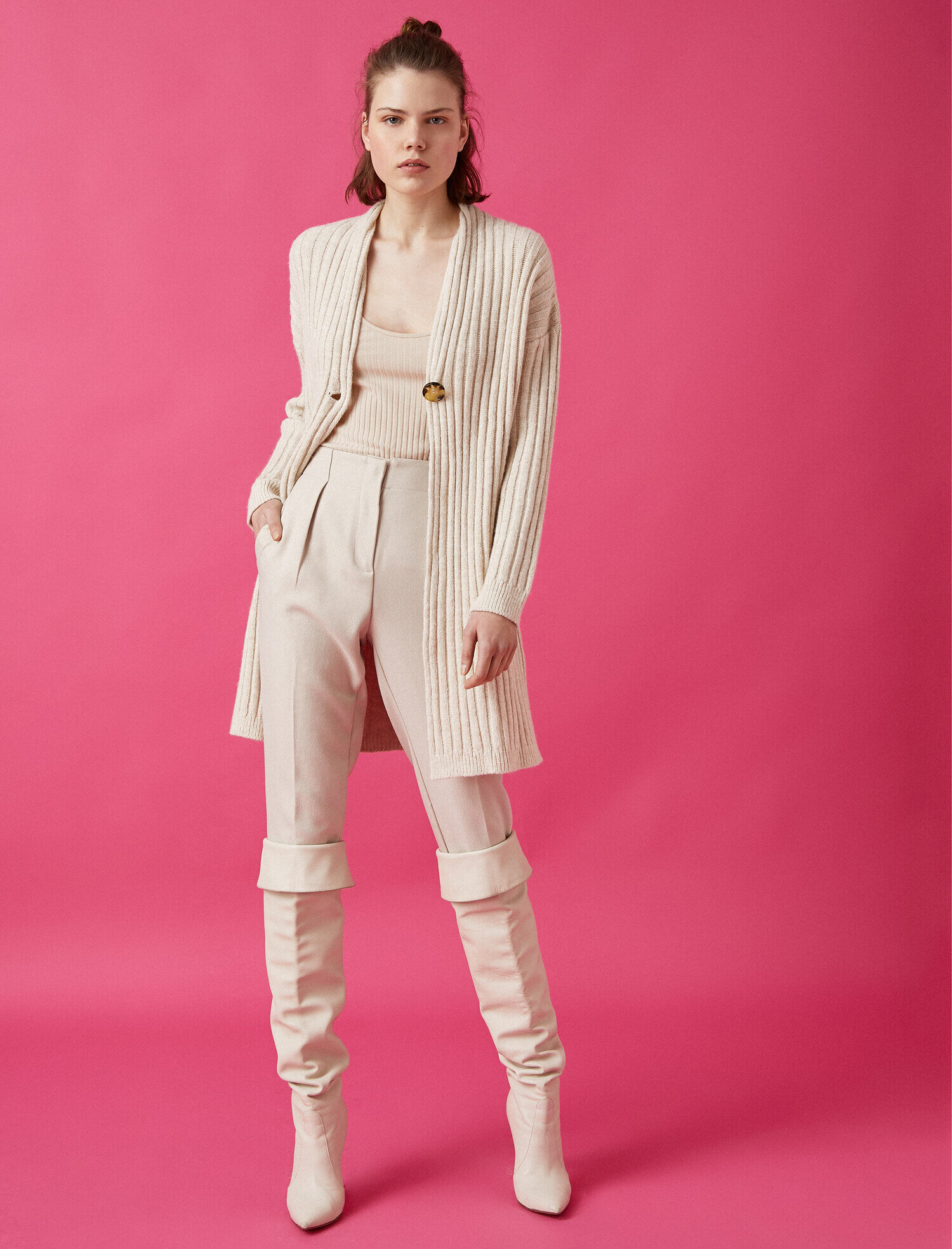   Düğme Detaylı Triko Hırka