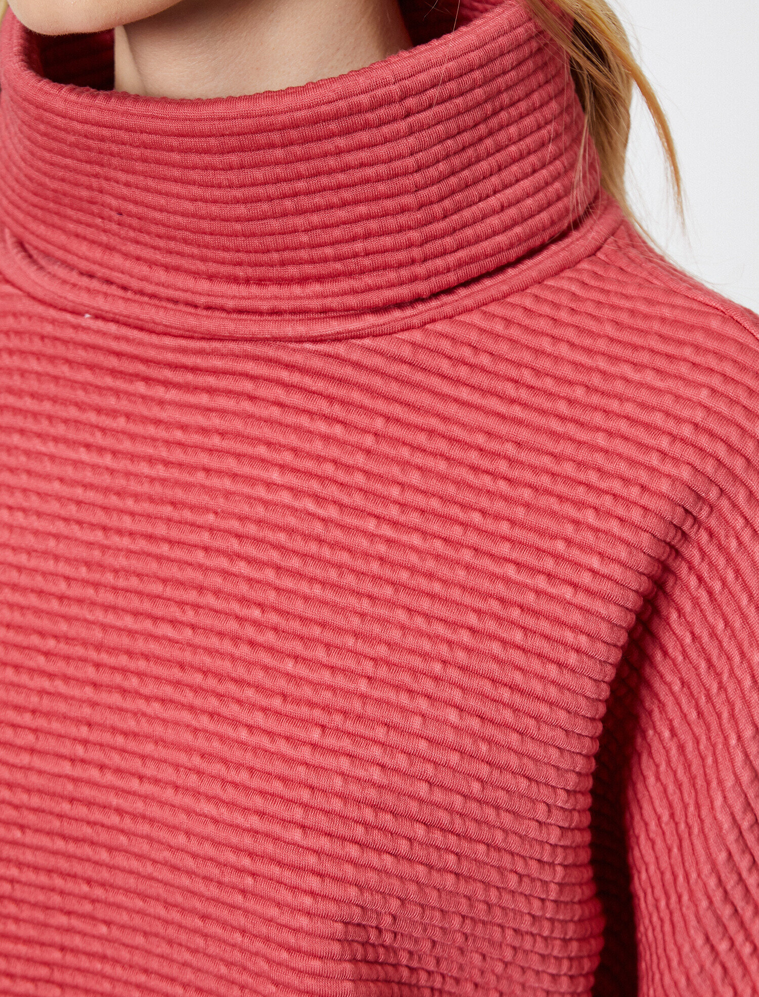   Boğazlı Sweatshirt